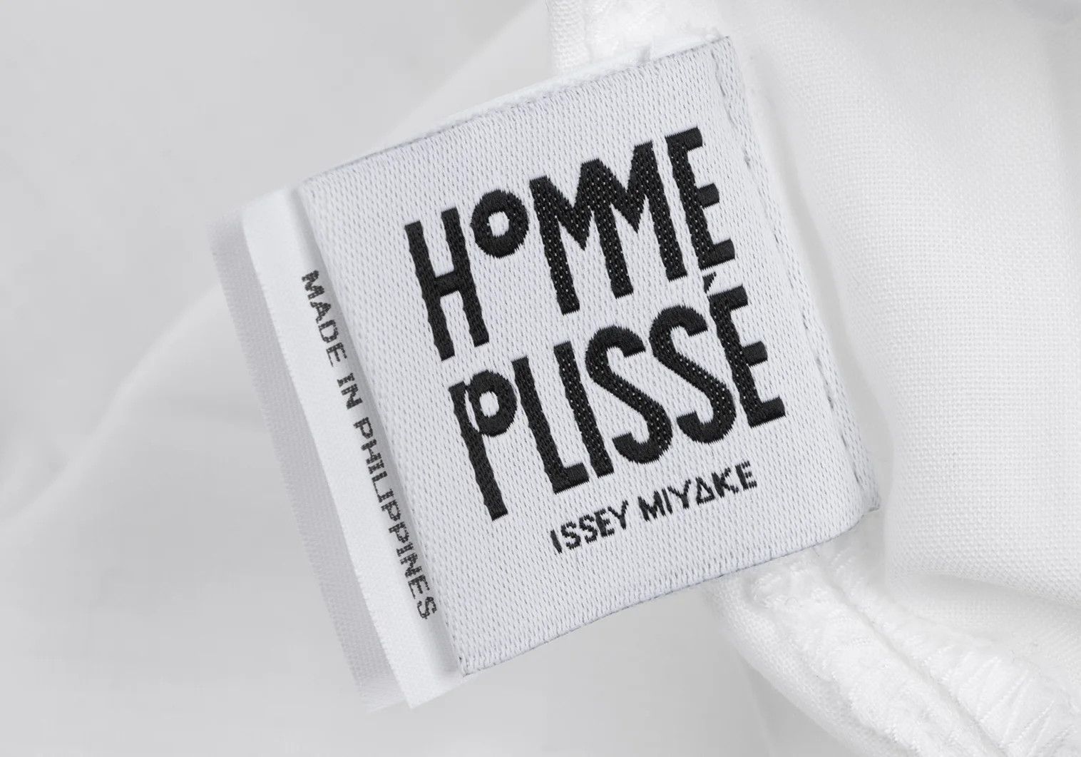 Issey Miyake Pleated Polyester Shirt in White Size US S / EU 44-46 / 1 - 14 Thumbnail