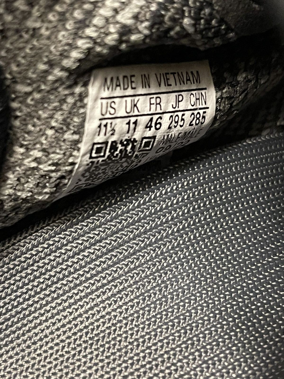Yeezy Adidas Yeezy Boost 350 V2 “MX Dark Salt” Size 11.5 New Size US 11.5 / EU 44-45 - 6 Thumbnail