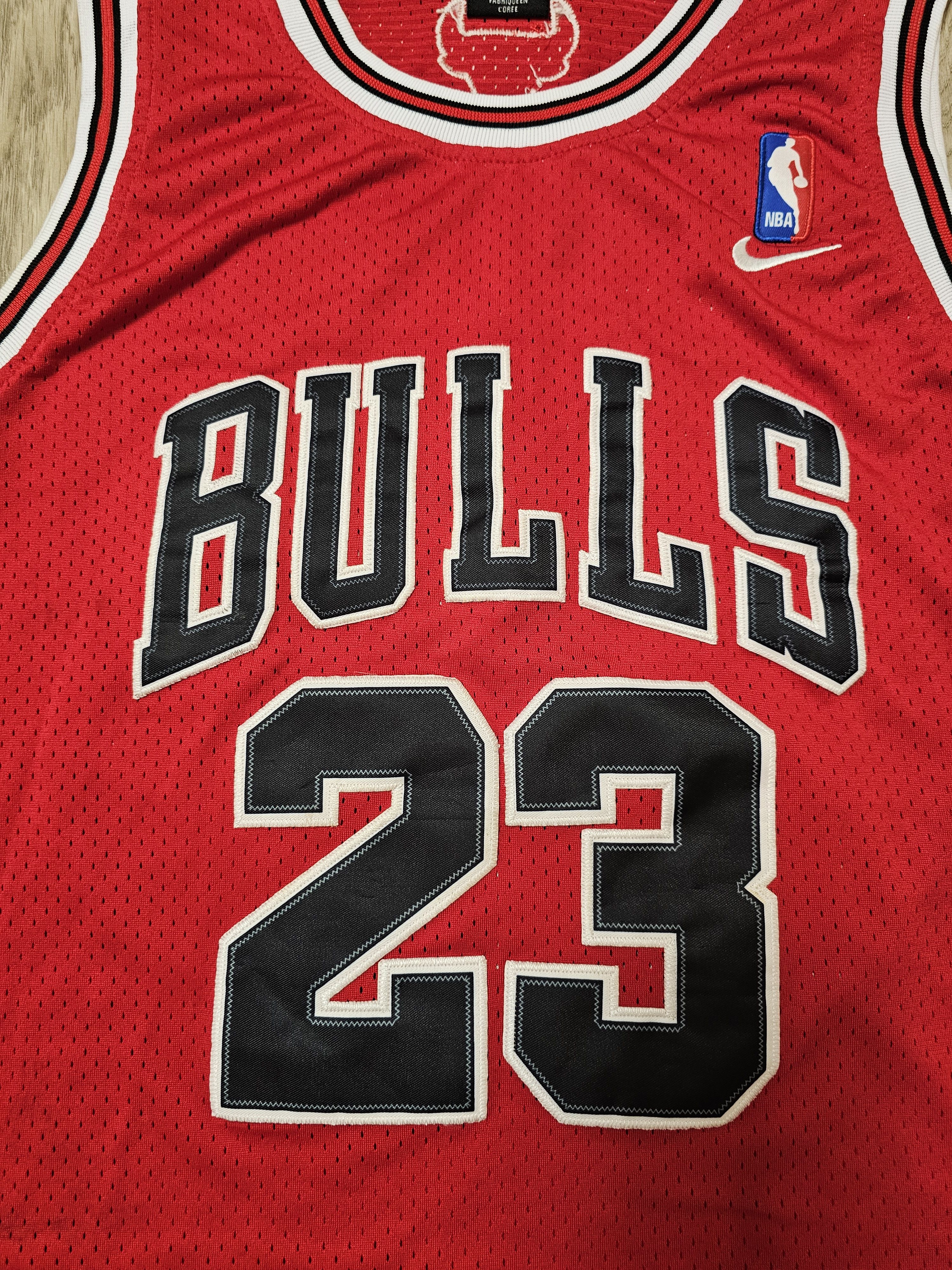 NBA × Vintage CHICAGO BULLS NIKE VINTAGE JORDAN JERSEY BASKETBALL SHIRT Size US S / EU 44-46 / 1 - 3 Thumbnail
