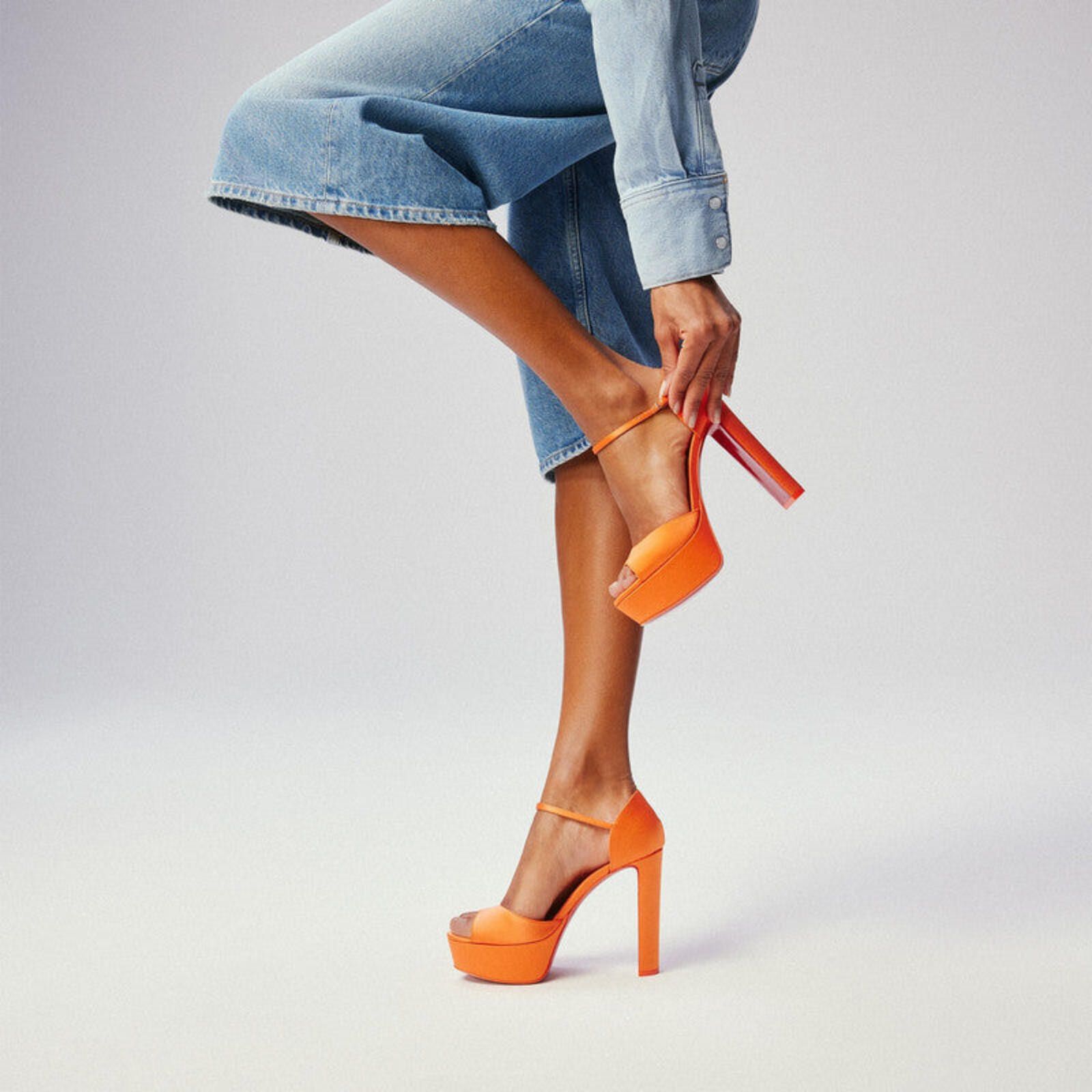 Christian Louboutin Christian Louboutin Sandaloo Sandals Size US 7.5 / IT 37.5 - 4 Thumbnail