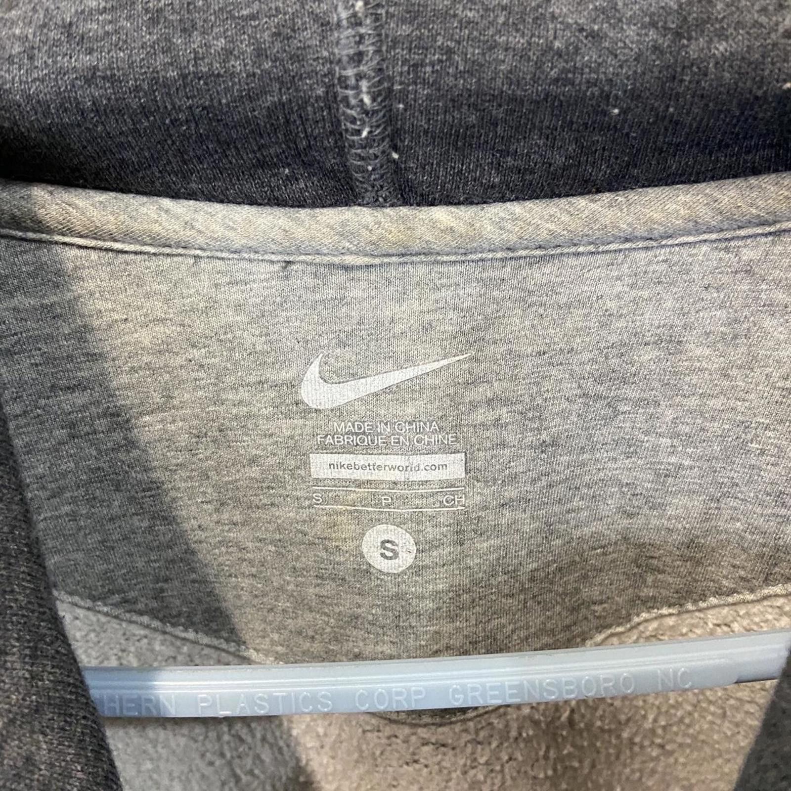 Nike Nike embroidered spell out swoosh hoodie sweatshirt size S Size US S / EU 44-46 / 1 - 5 Thumbnail