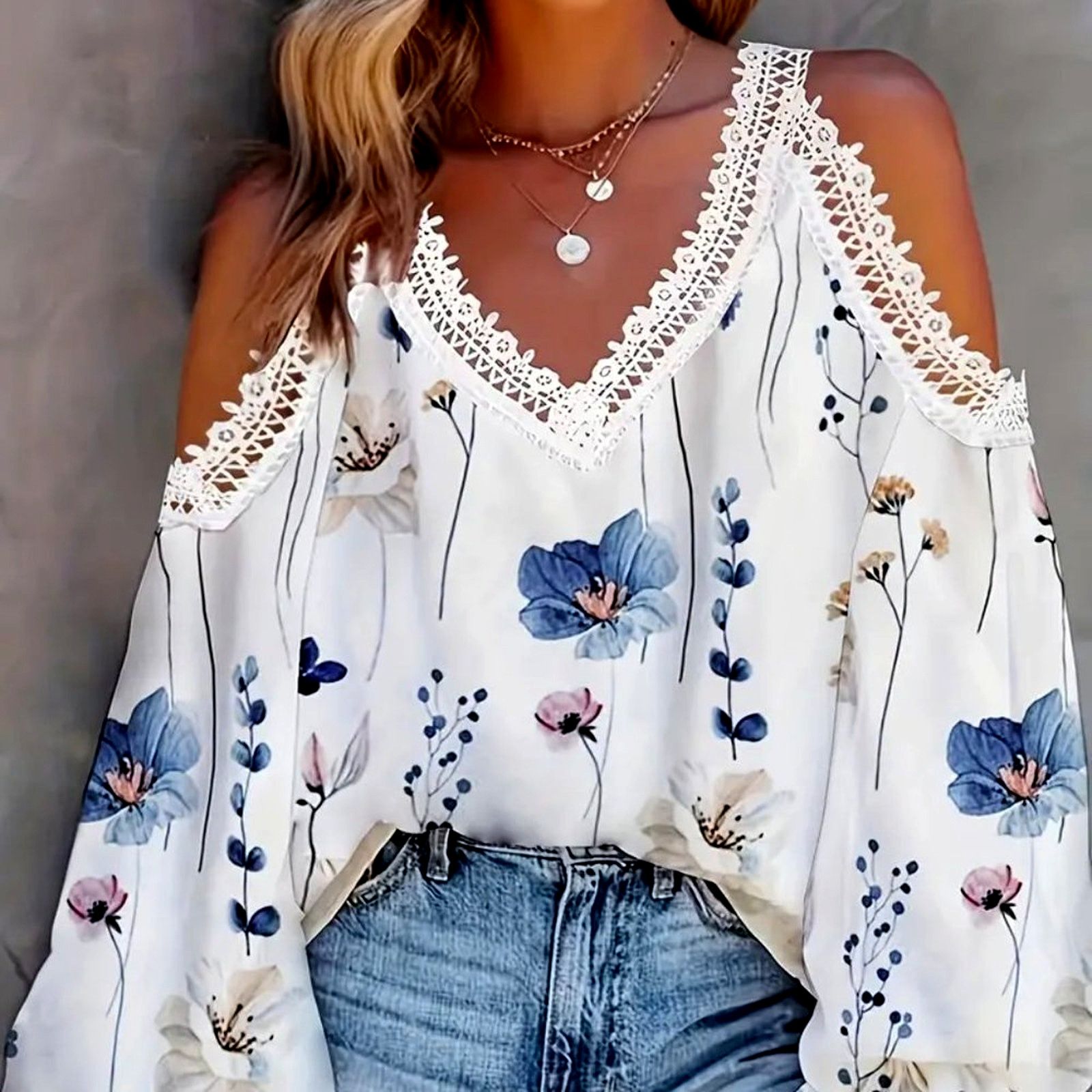 Other Cold Shoulder Floral Print Lace Trim Blouse size XXL (14) Size XL / US 12-14 / IT 48-50 - 2 Thumbnail