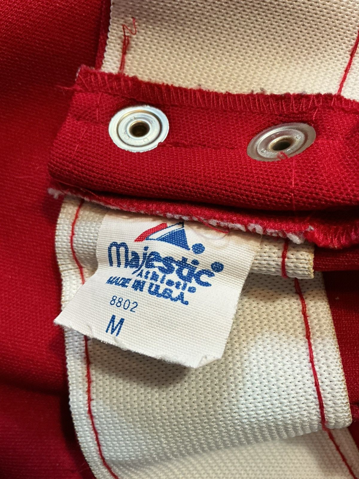 Majestic Vintage Majestic Athletic Red Baseball 6" Inseam Shorts Size US 32 / EU 48 - 4 Thumbnail