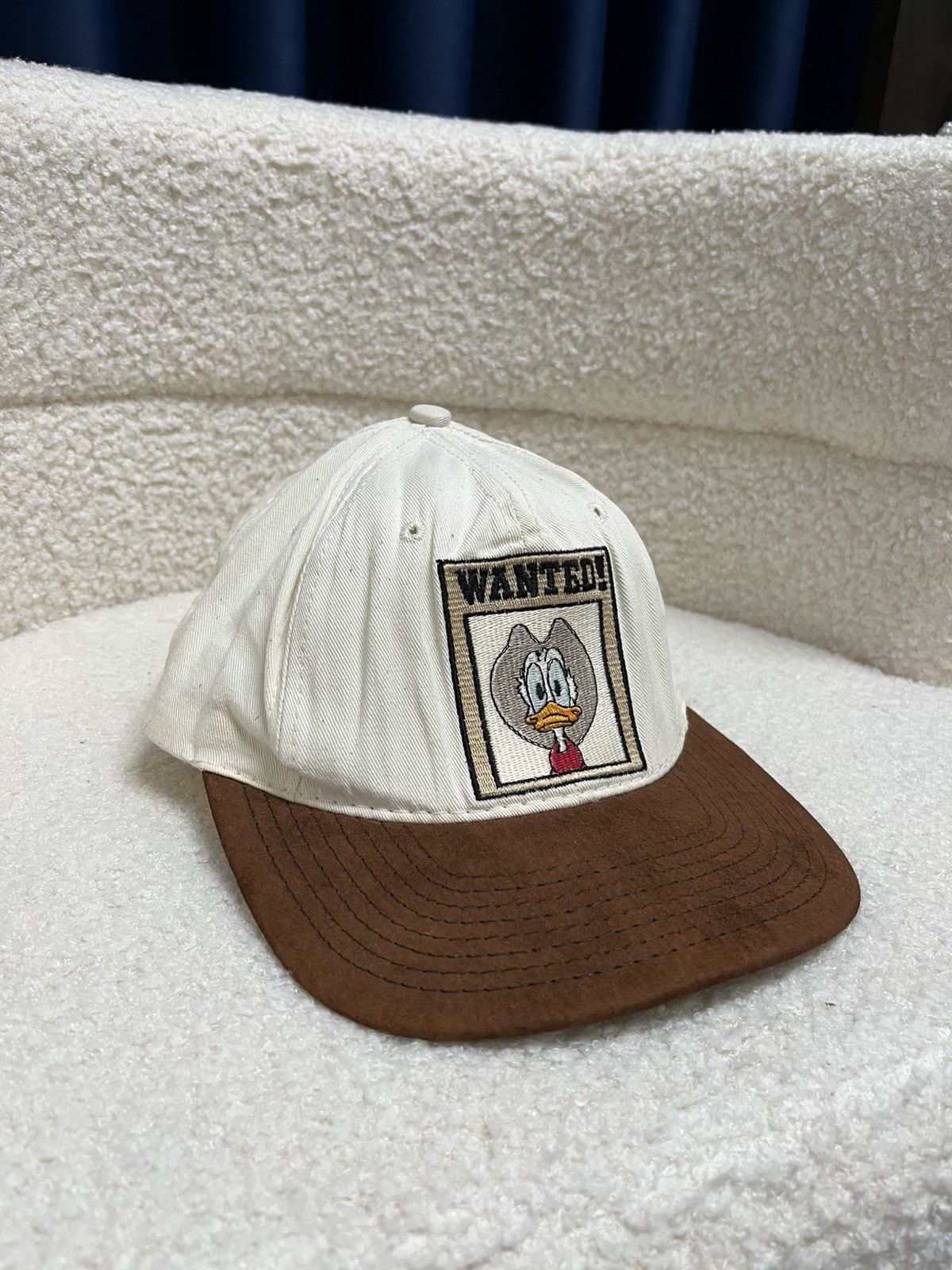Warner Bros VINTAGE HATS DONALD DUCK WANTED 90s RARE 🔥 Size ONE SIZE - 2 Thumbnail