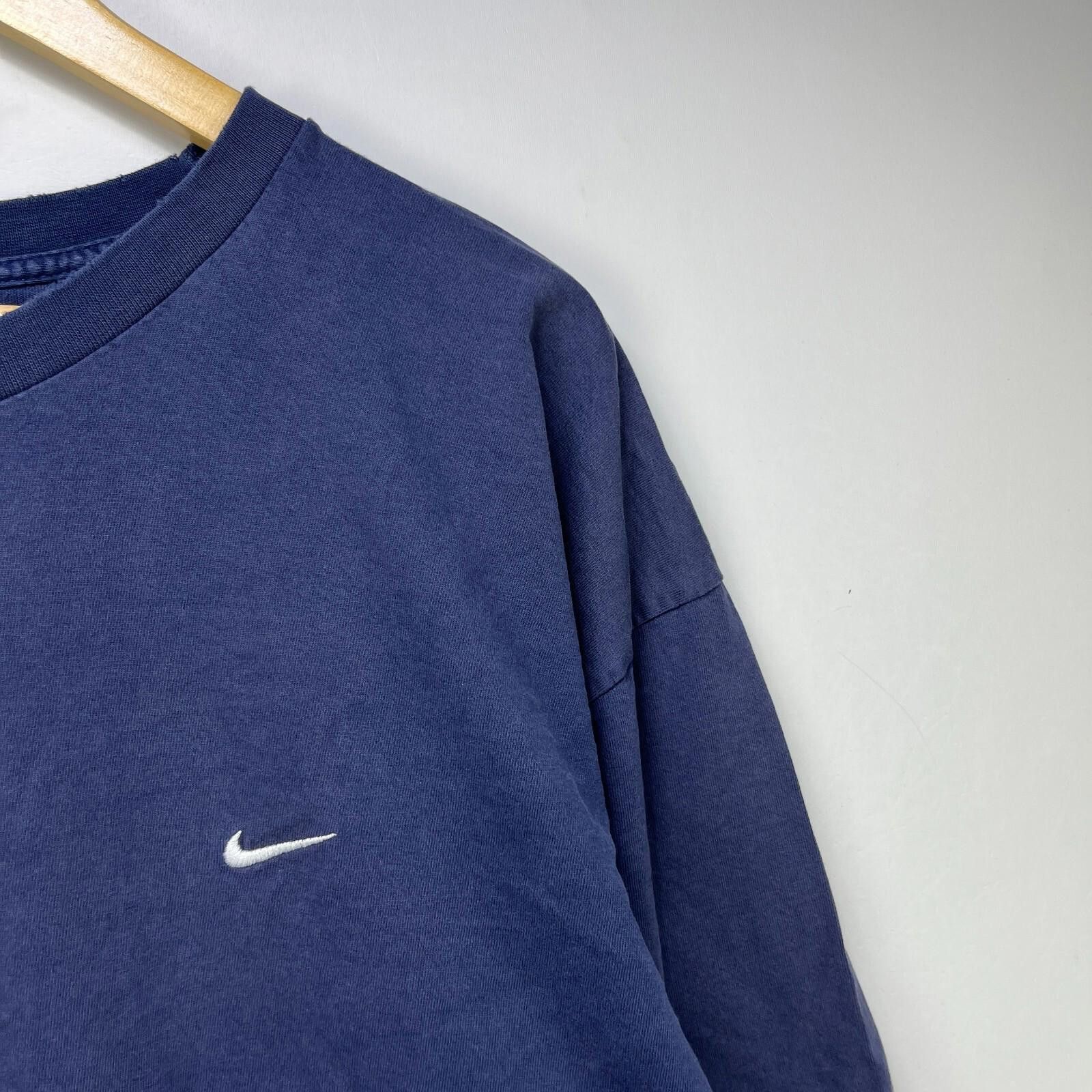 Nike Vintage Nike Swoosh Embroidered Sun Faded Y2K T-Shirt 2XL Size US XXL / EU 58 / 5 - 3 Thumbnail