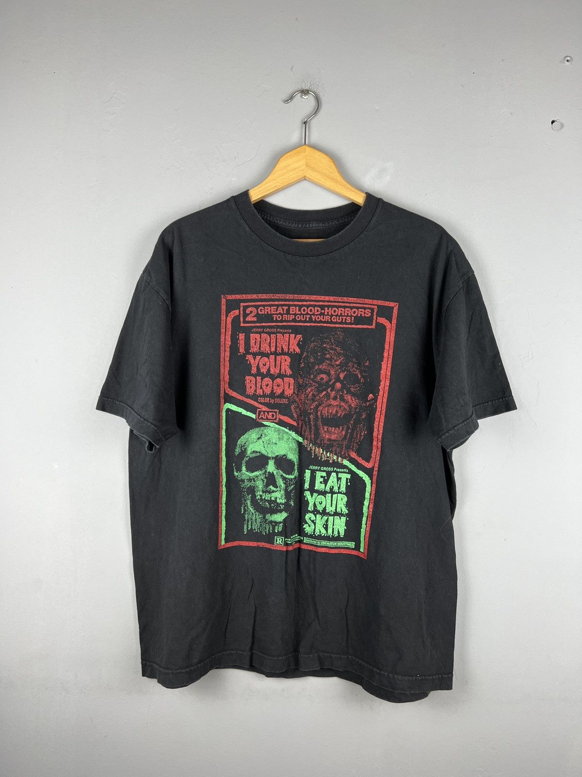 Expert Horror Vintage I Drink Your Blood Movie Rare Tees licensed y2k Size US L / EU 52-54 / 3 - 1 Thumbnail