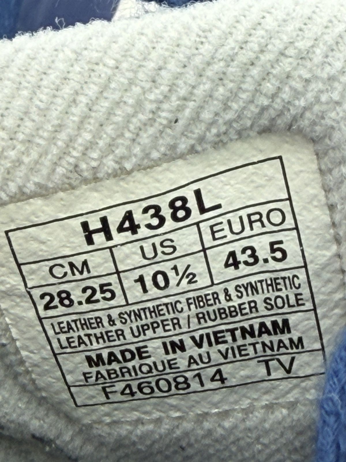 Asics Gel-Lyte III Glow in the Dark Size US 10.5 / EU 43-44 - 6 Thumbnail