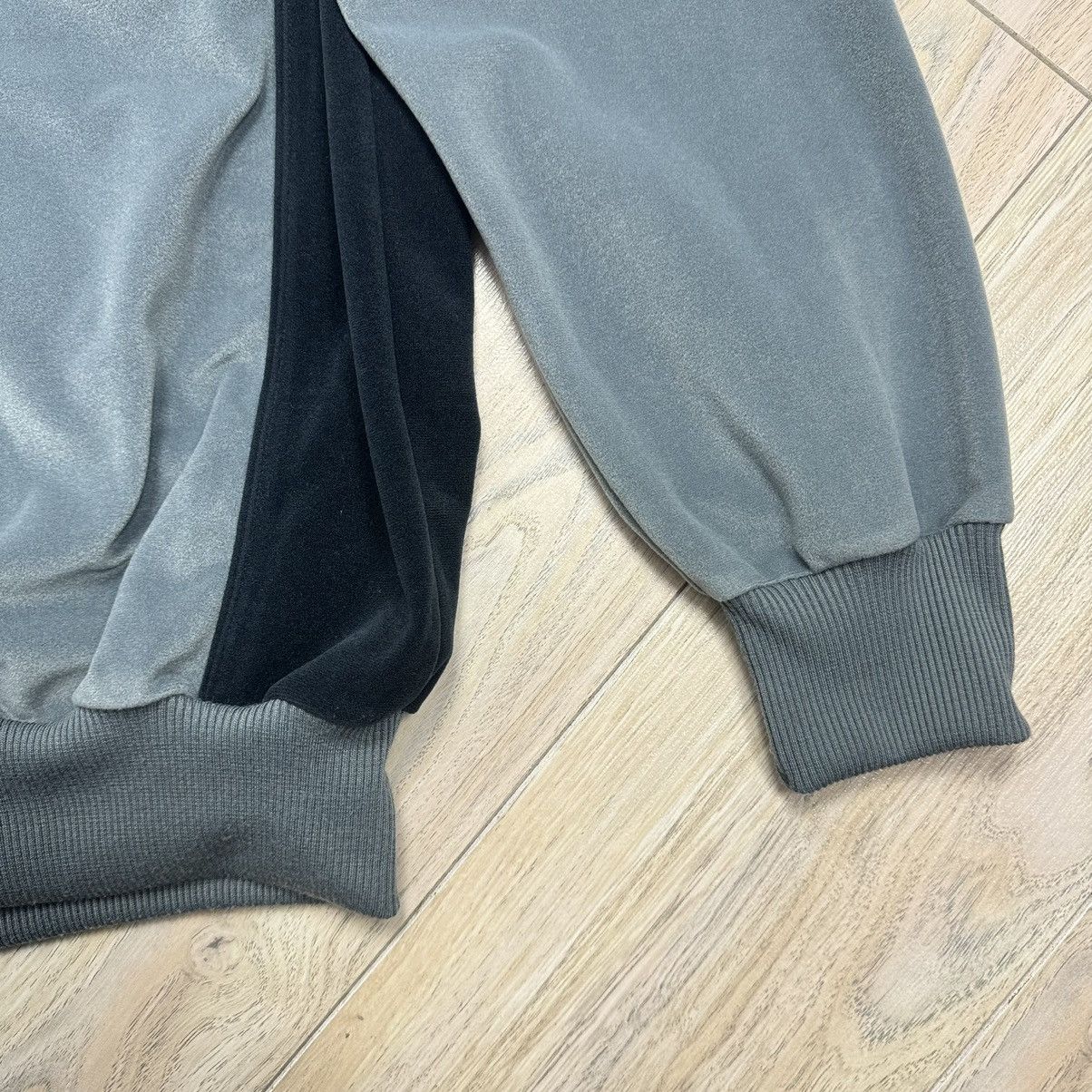 Adidas Vintage Y2K Adidas Rare Velour Grey Zip Up Track Jacket Size US S / EU 44-46 / 1 - 14 Thumbnail