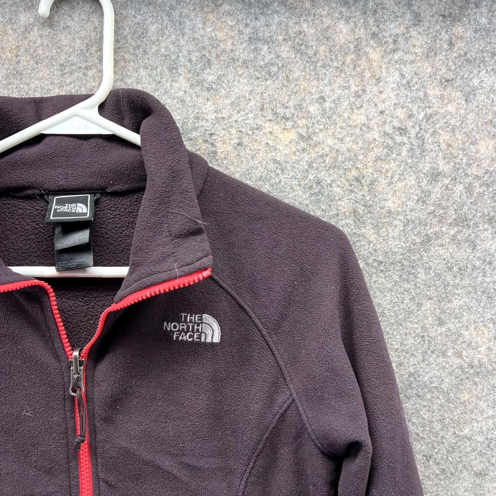The North Face VINTAGE? The North Face Sweater Women XS Polartec Burgundy Full Zip Fleece Jacket Size XS / US 0-2 / IT 36-38 - 4 Thumbnail