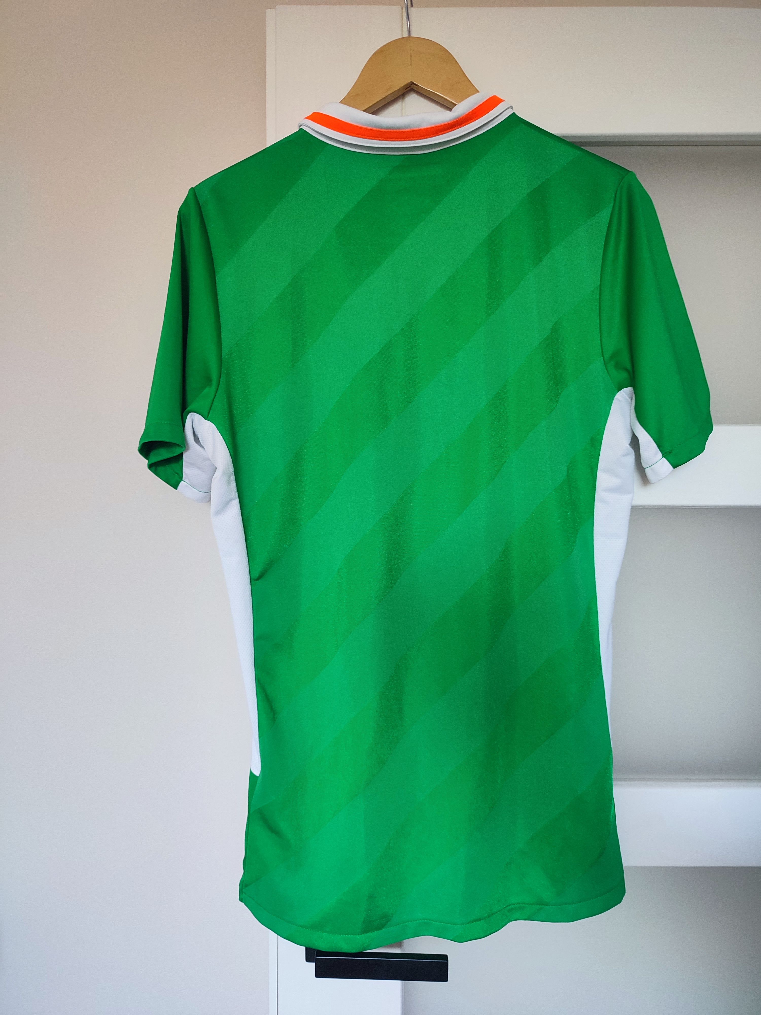 Umbro Ireland National Team 2016 Home Umbro Official Soccer Jersey Size US M / EU 48-50 / 2 - 2 Thumbnail