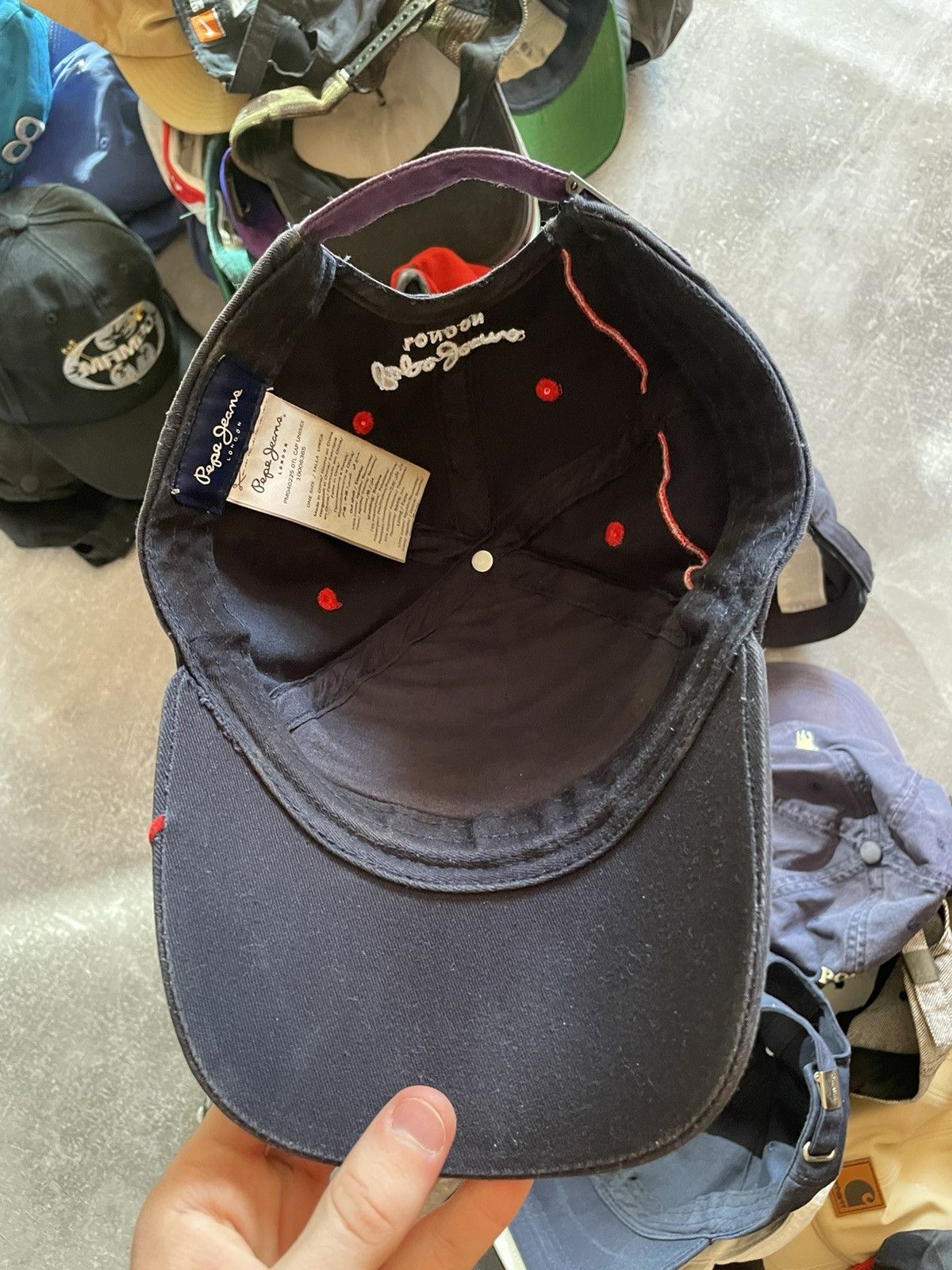 Red Bull × Vintage Vintage Red Bull Racing Infinity Cap Size ONE SIZE - 6 Thumbnail