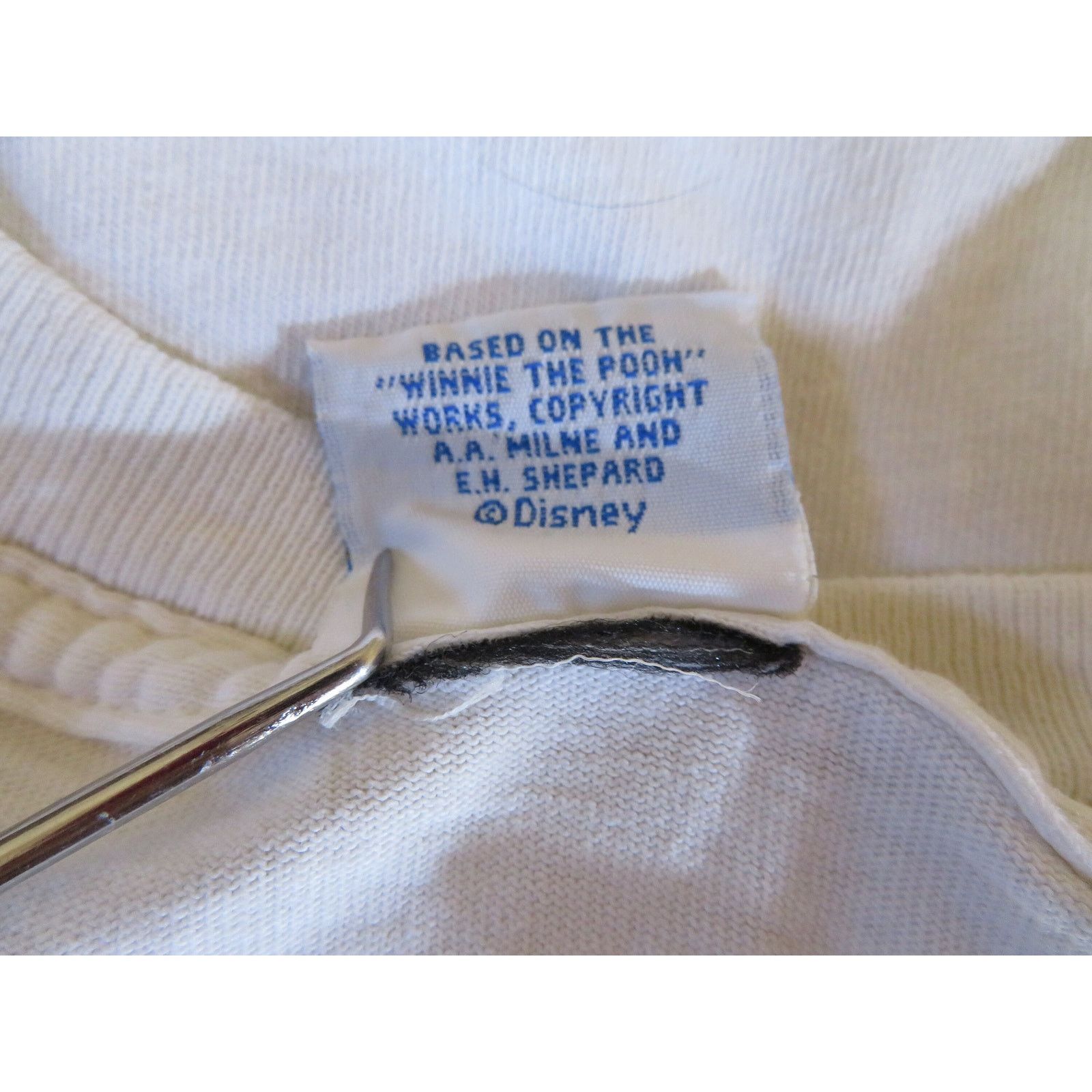 Other Winnie The Pooh T-Shirt, Disney, White Black Sz XL 1990s Size US XL / EU 56 / 4 - 5 Thumbnail