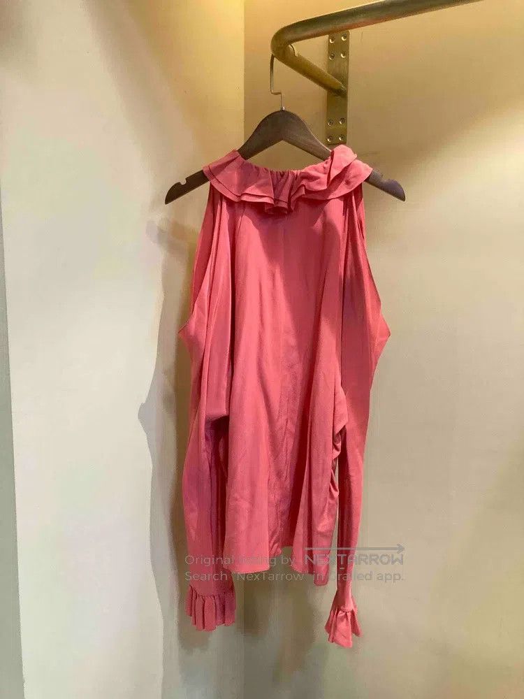 Chanel Chanel Coral pink wood-eared off-the-shoulder shirt Size S / US 4 / IT 40 - 6 Thumbnail