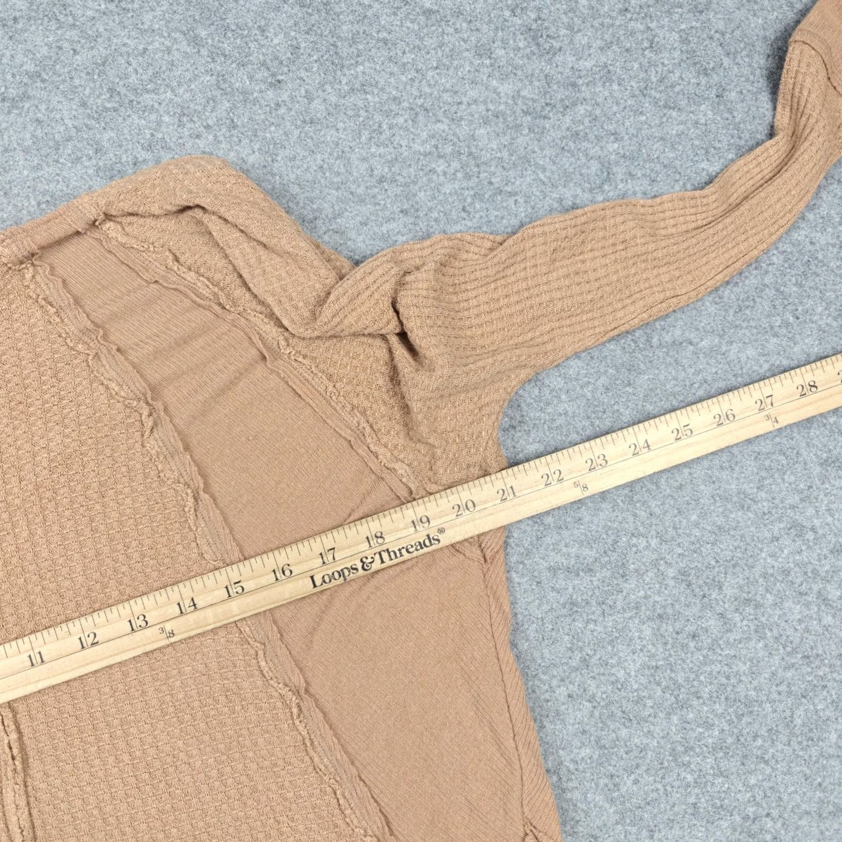 Vintage We The Free Shirt Womens Small Beige Thermal Waffle Knit Tunic Long Sleeve Size S / US 4 / IT 40 - 7 Thumbnail