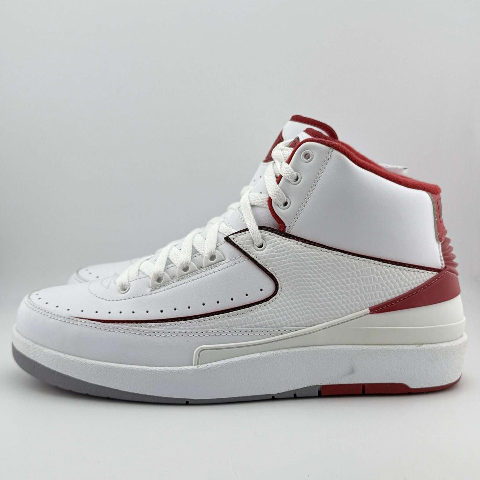 Nike og box Air Jordan 2 Retro White/Red Sneakers US 9.5 New Size US 9.5 / EU 42-43 - 2 Thumbnail