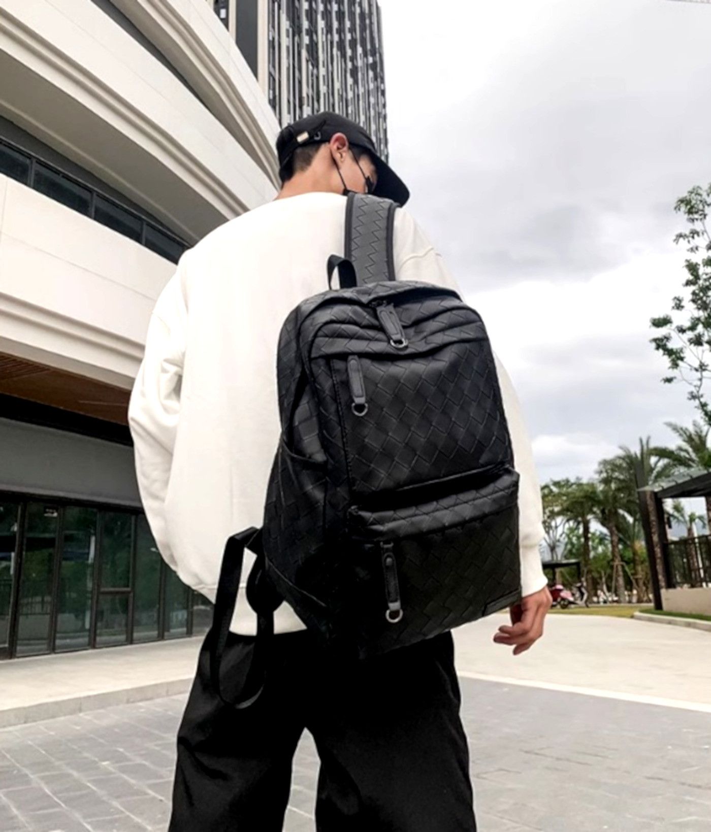 Designer × Japanese Brand Vintage Punk Woven Bucket Faux Leather Backpack Rave Size ONE SIZE - 1 Thumbnail
