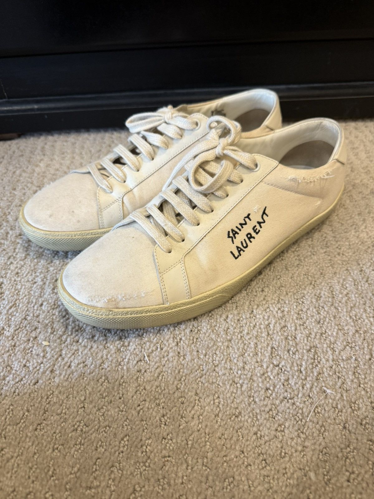 Saint Laurent size 43.5