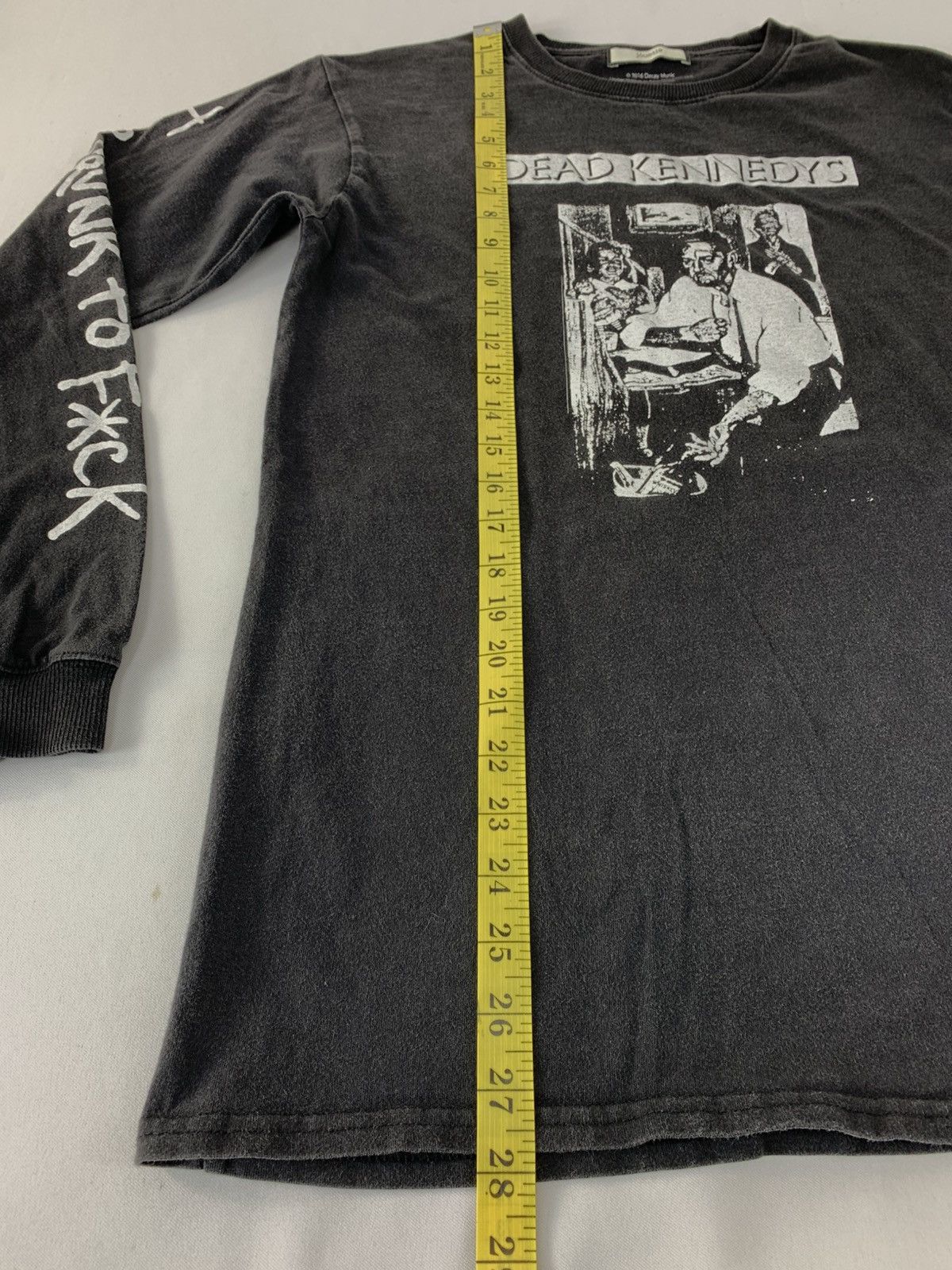 Band Tees The Dead Kennedy To Punk To Fuck Side Tape Punk Band Printed Size US M / EU 48-50 / 2 - 11 Thumbnail