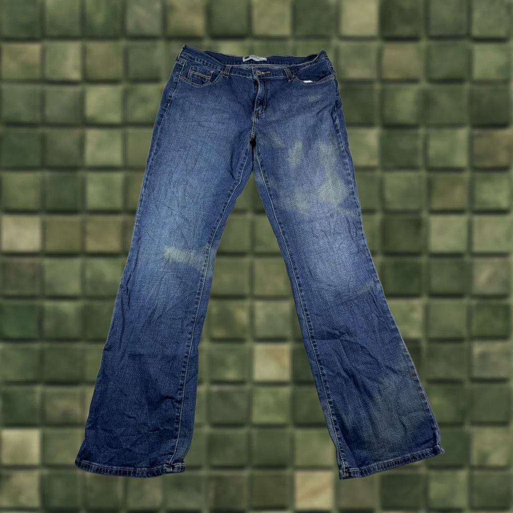 Levi's VINTAGE Levi’s 512 Jeans Women’s Bootcut Blue Denim Stretch Size 12L 31x34 Distressed 90s Womens Jeans Size 34" / US 12 / IT 48 - 1 Thumbnail