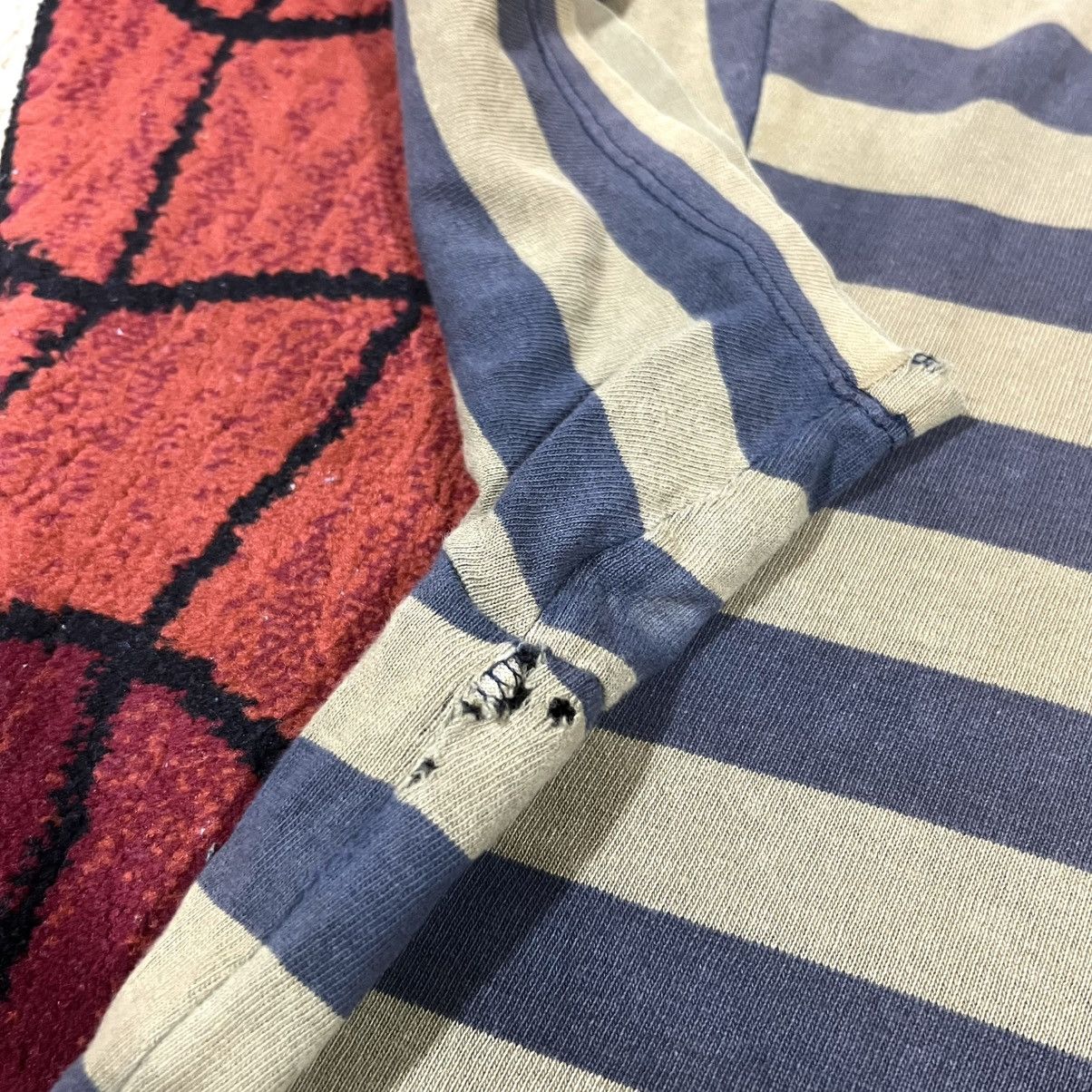 Levi's Vintage Clothing Vintage Thrashed Faded Levi's ERD GRUNGE Kurt Cobain T Shirt Size US L / EU 52-54 / 3 - 11 Thumbnail