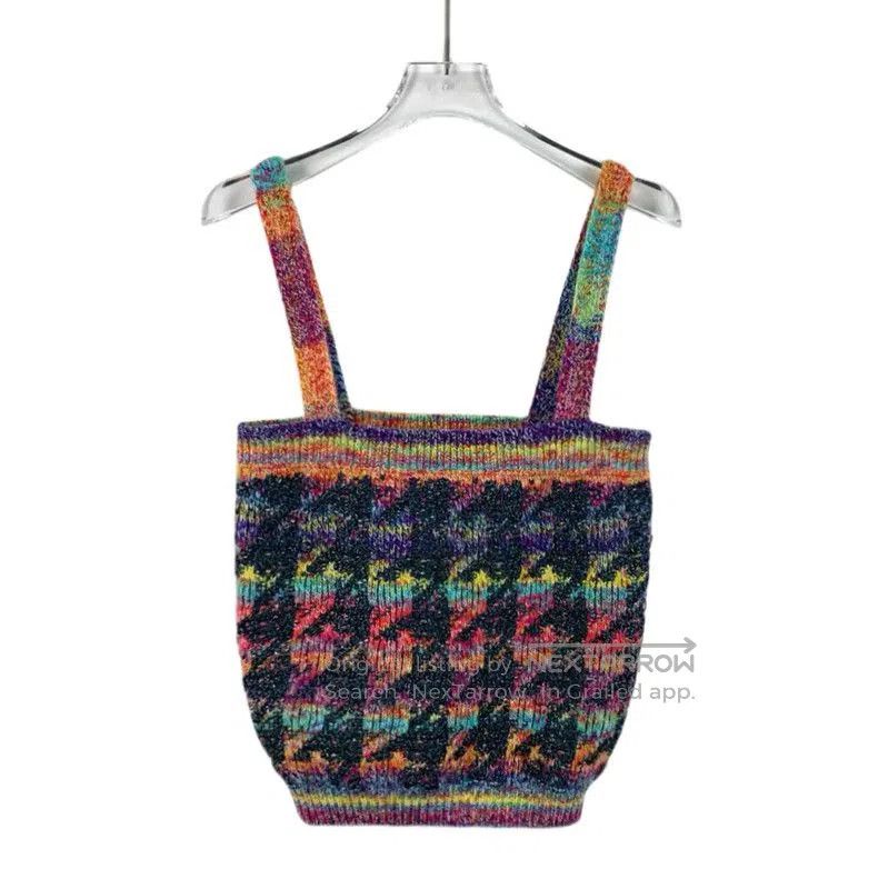 Chanel Chanel Colorful Wool Women's T-Shirt . Size XS / US 0-2 / IT 36-38 - 1 Thumbnail