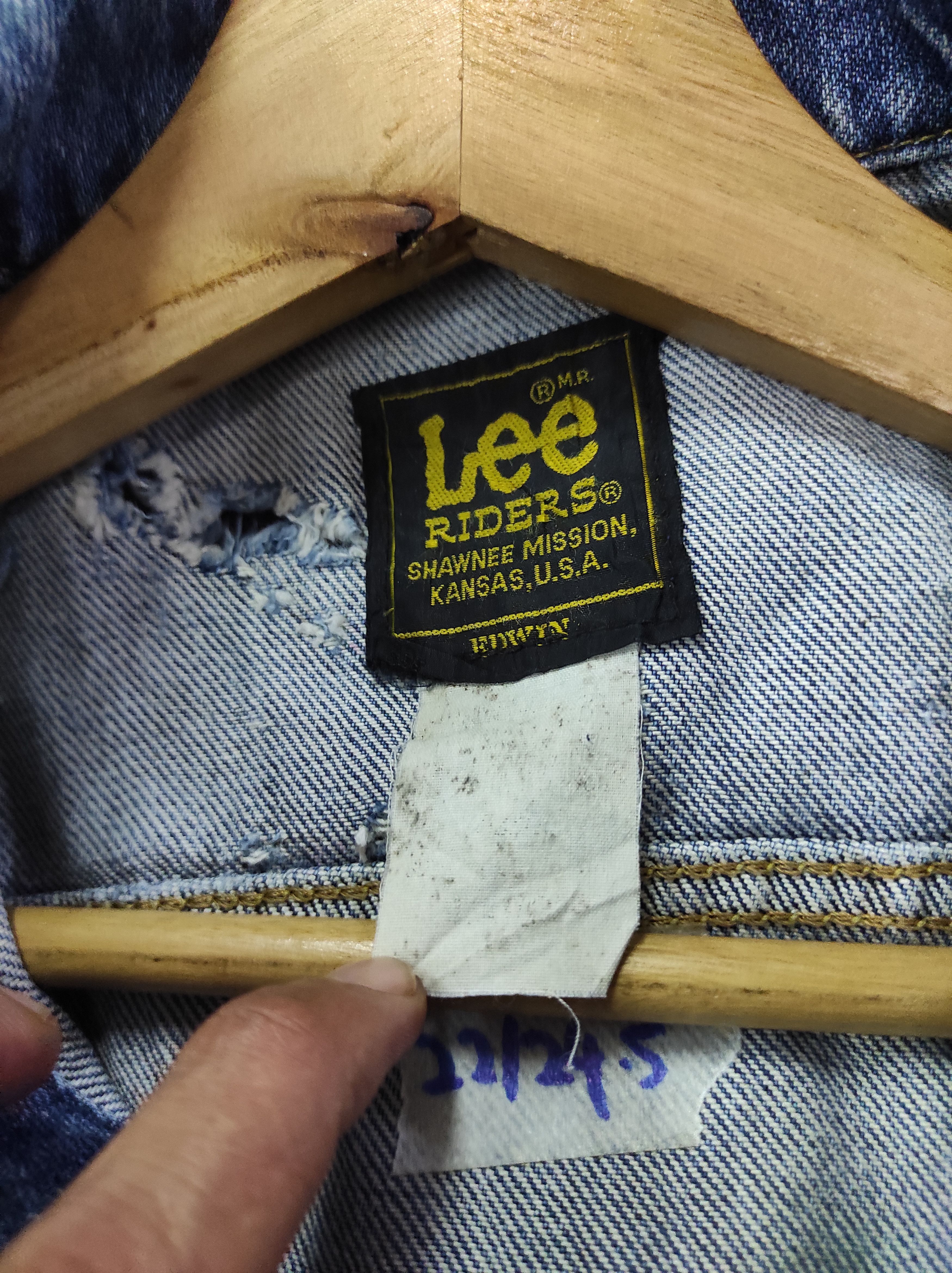 Edwin × Lee × Vintage LEE RIDERS USA EDWIN VTG 70'S TRUCKER JACKET DISTRESSED Size US M / EU 48-50 / 2 - 11 Thumbnail
