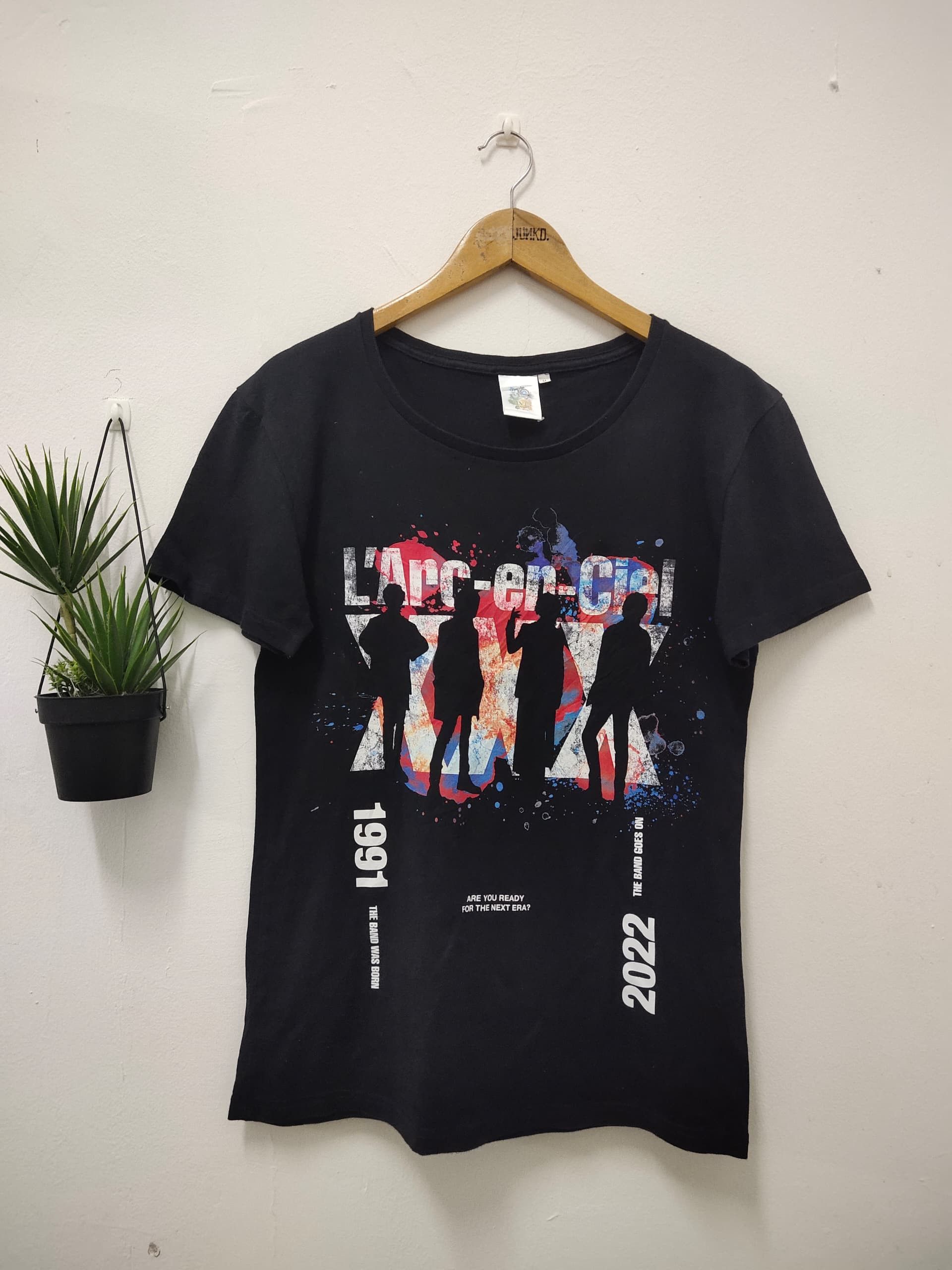 Band Tees Larc-En Ciel tour 2022 japan rock band t shirt Size US M / EU 48-50 / 2 - 1 Thumbnail