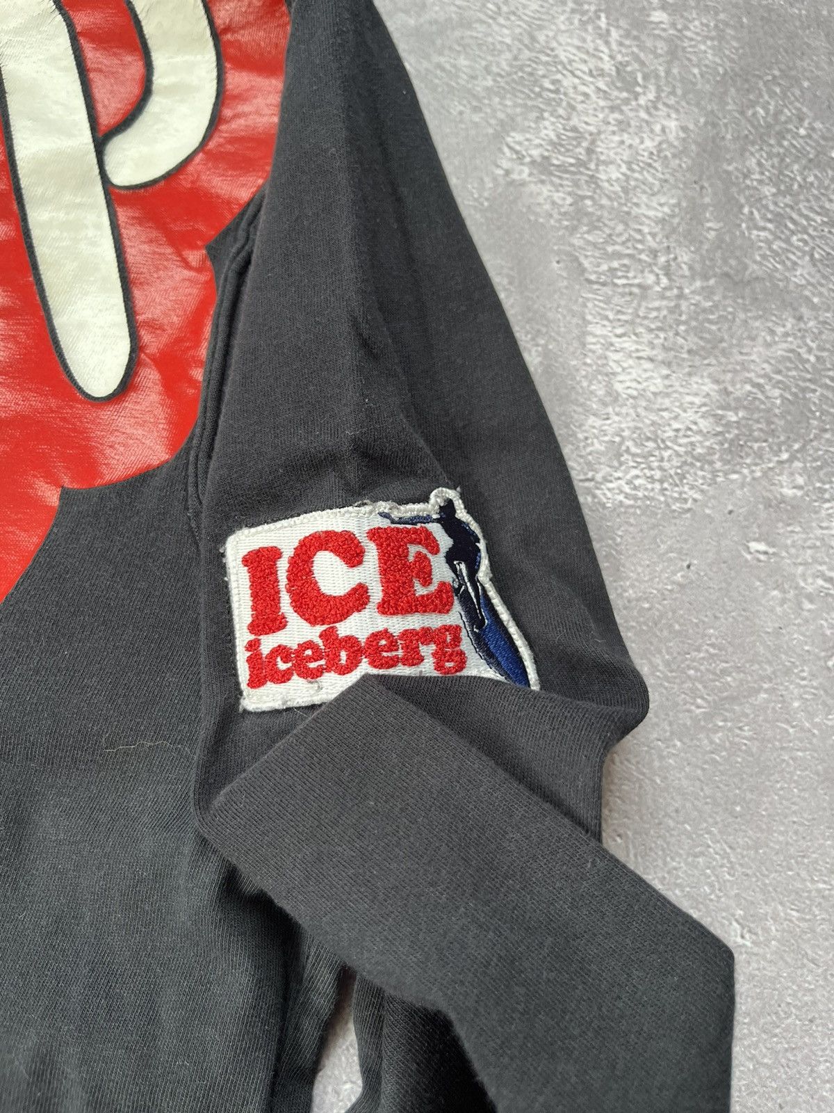 Iceberg Ice Iceberg Surfin’ Pop Big Logo LongsleeveXL Size US XL / EU 56 / 4 - 7 Thumbnail