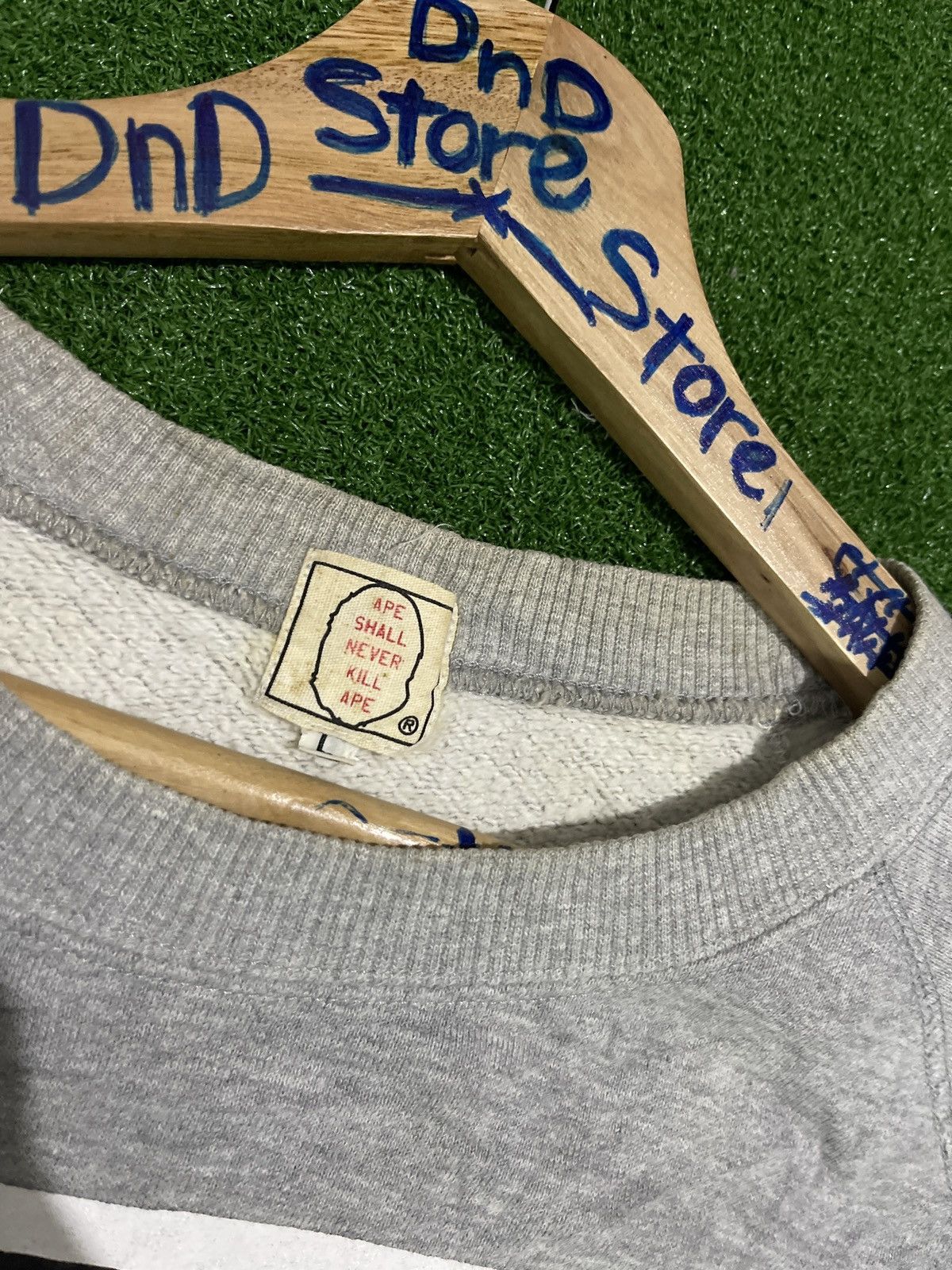 Bape 🔥HOT🇯🇵🔥VTG A BATHING APE SHORT SLEEVE SWEATSHIRT VERY RARE Size US L / EU 52-54 / 3 - 6 Thumbnail