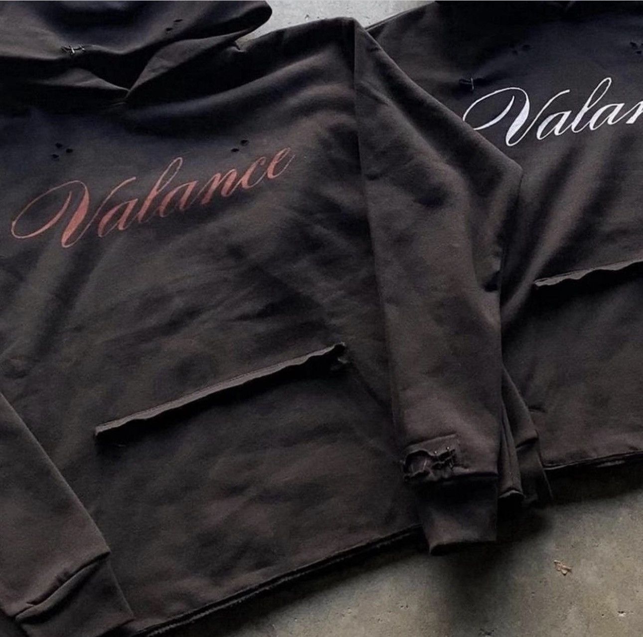 Other Red and black hoodie Size US L / EU 52-54 / 3 - 2 Thumbnail
