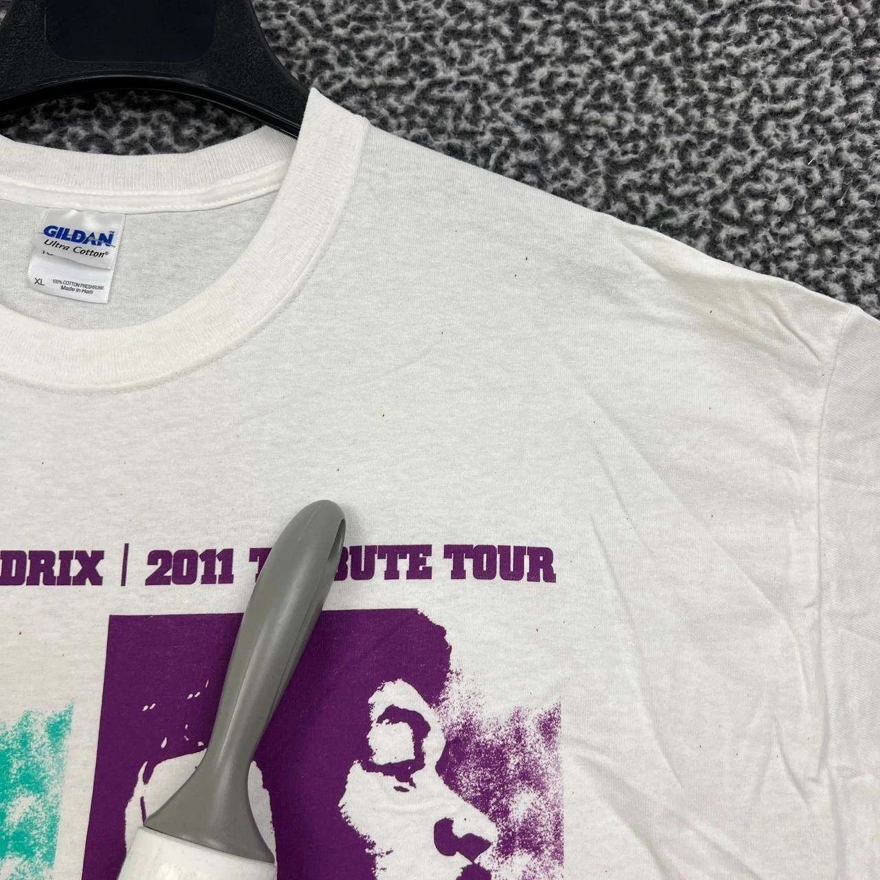 Gildan Vintage Experience Jimi Hendrix Shirt Men XL White Gildan Size US XL / EU 56 / 4 - 7 Thumbnail