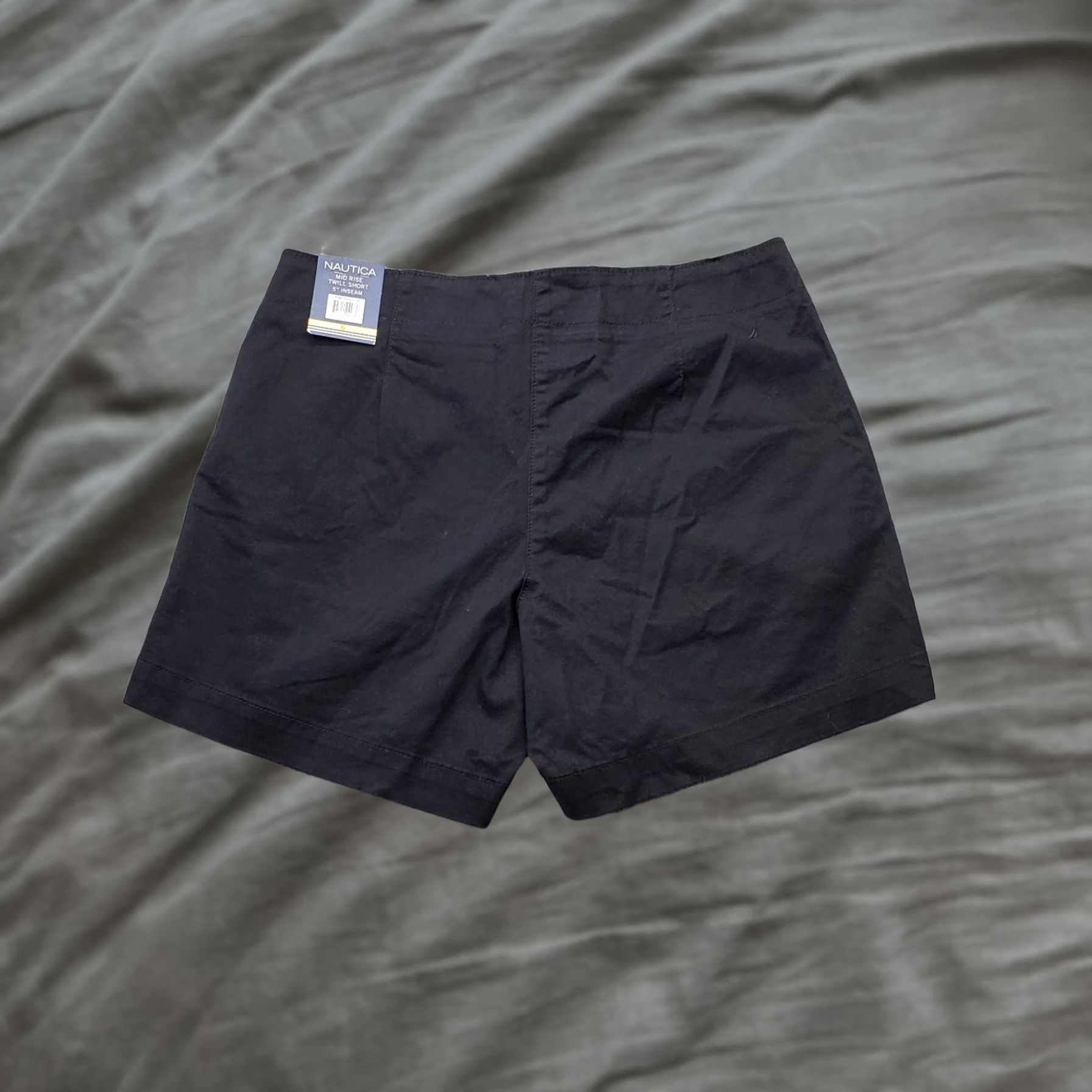 Nautica Nautica Women Chino Shorts 6 Black Twill Mid Rise Slash Pocket Stretch Size 28" / US 6 / IT 42 - 1 Thumbnail