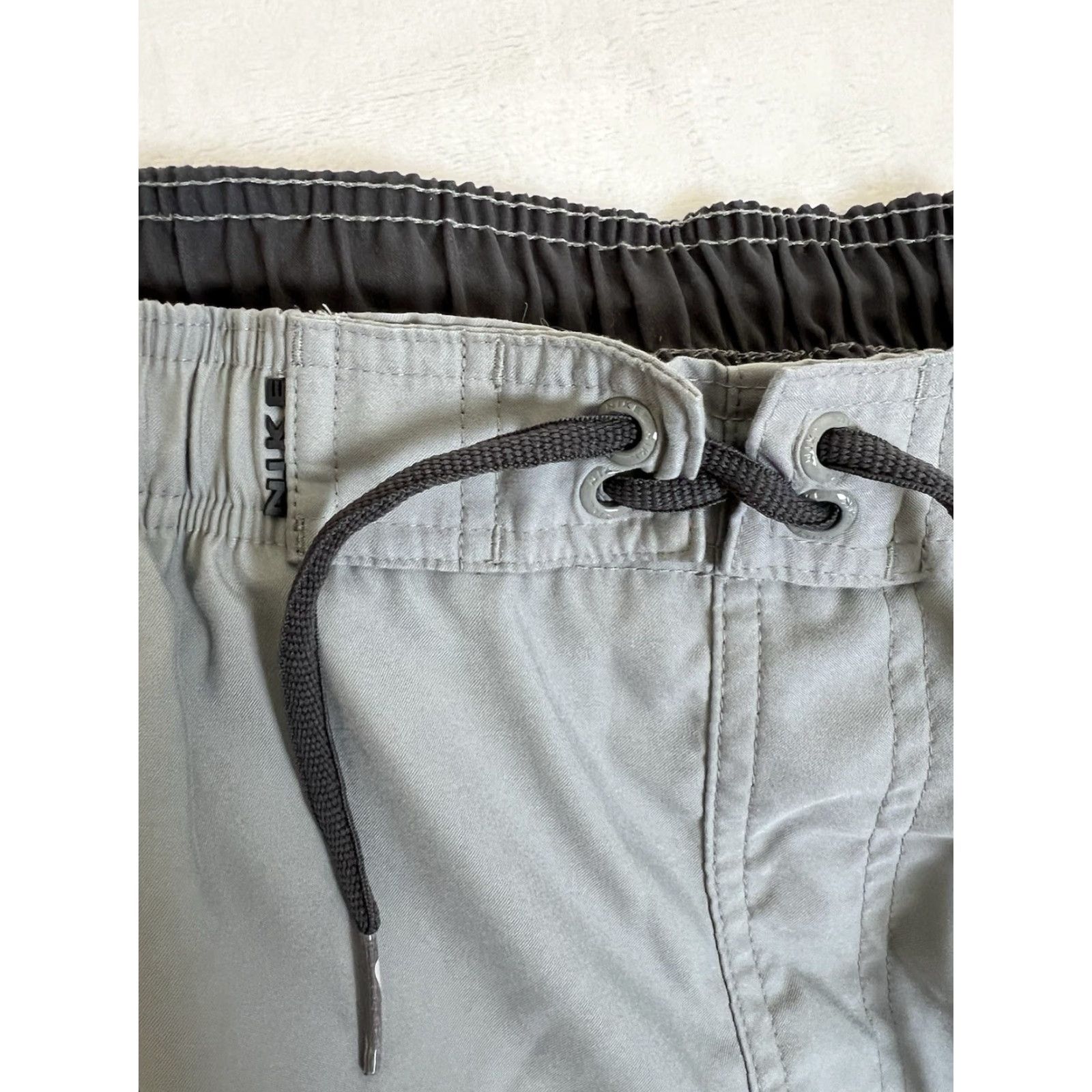 Nike VINTAGE Nike Swim Trunk Shorts L Gray Blue 90s Surf Mens Men Logo Size US 33 - 2 Thumbnail
