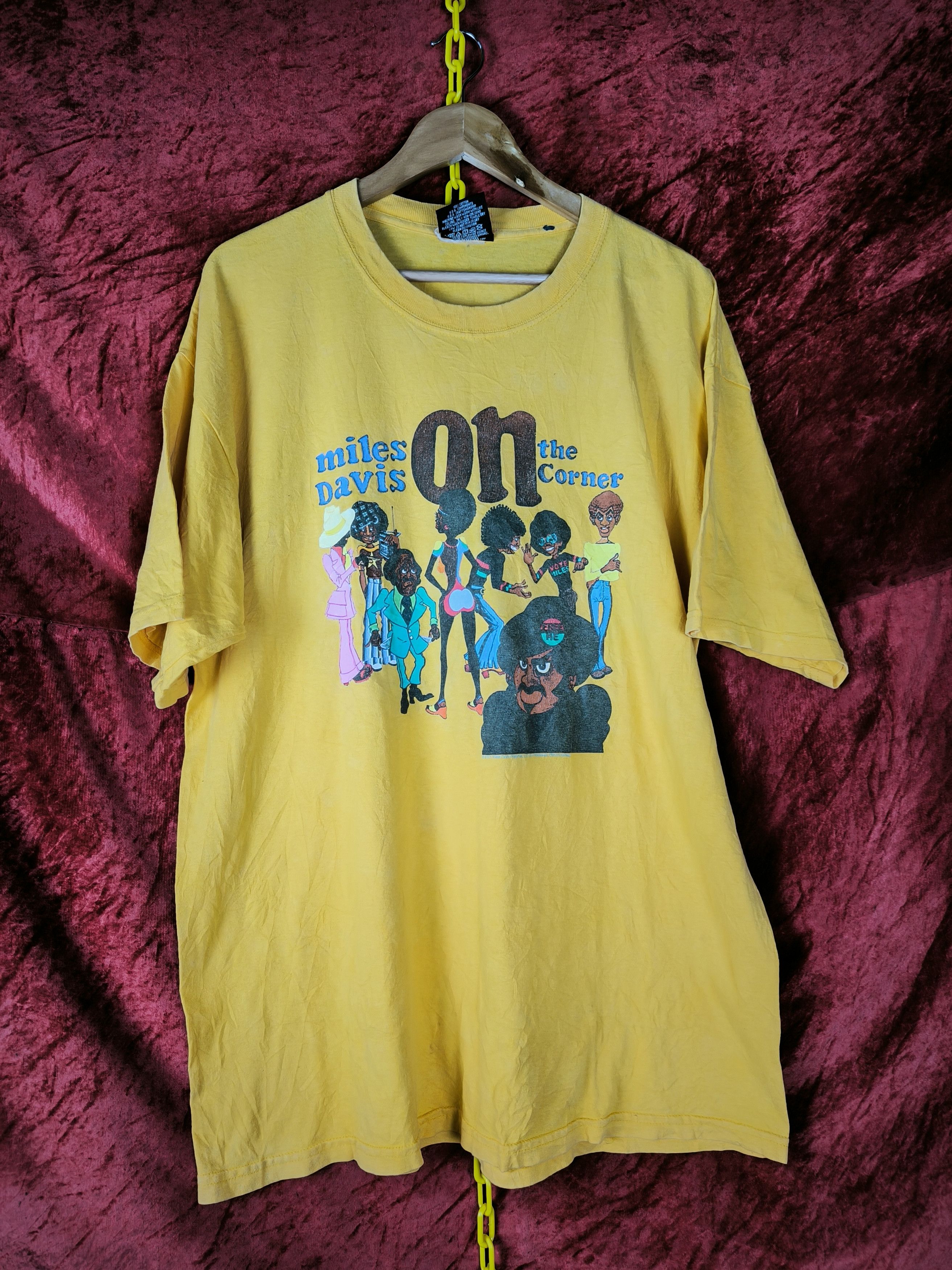Band Tees American Jazz Miles Davis On The Corner Size US XL / EU 56 / 4 - 3 Thumbnail