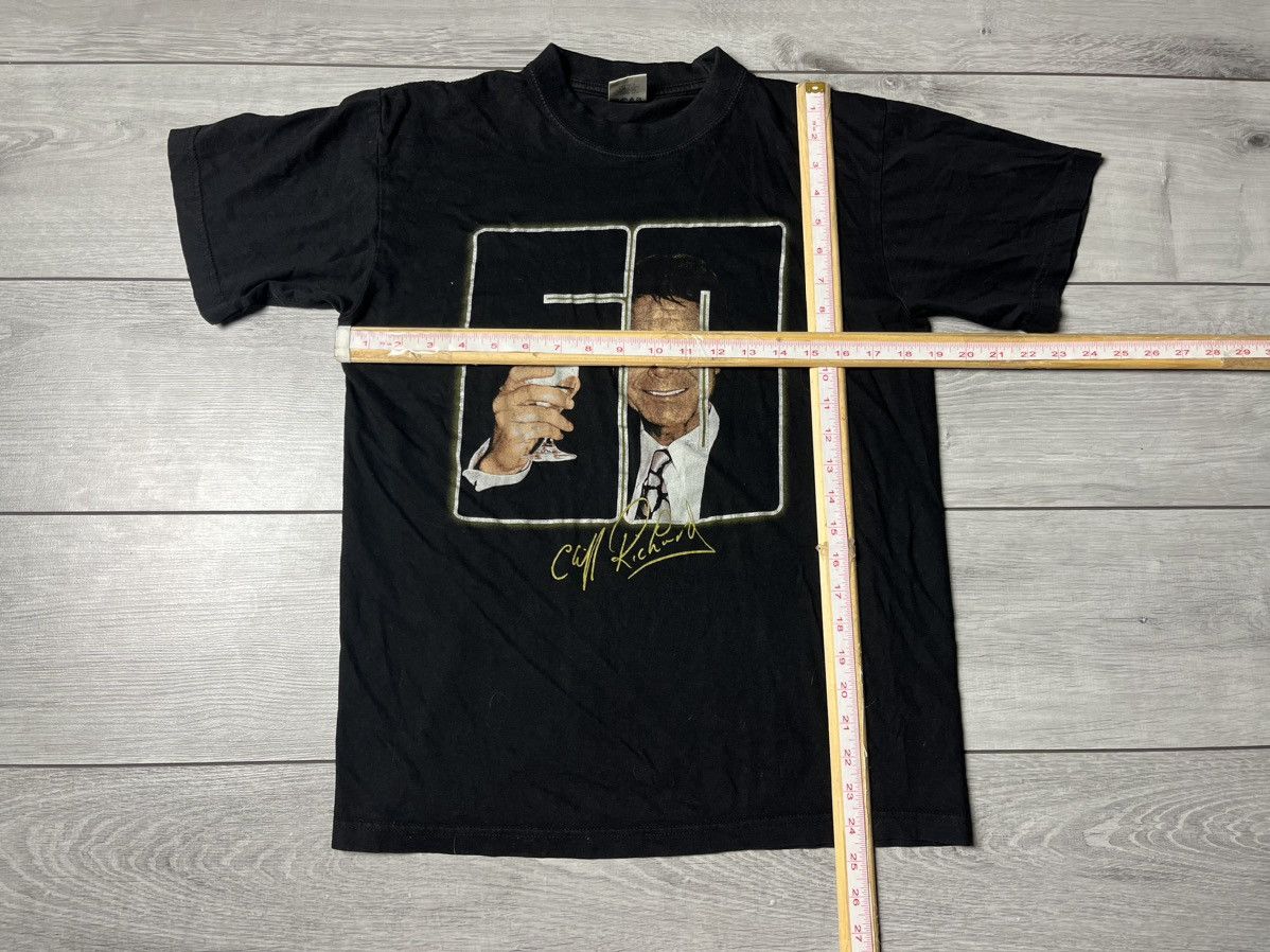 Band Tees Cliff Richard Tshirt vintage 50 years size Medium Size US M / EU 48-50 / 2 - 5 Thumbnail