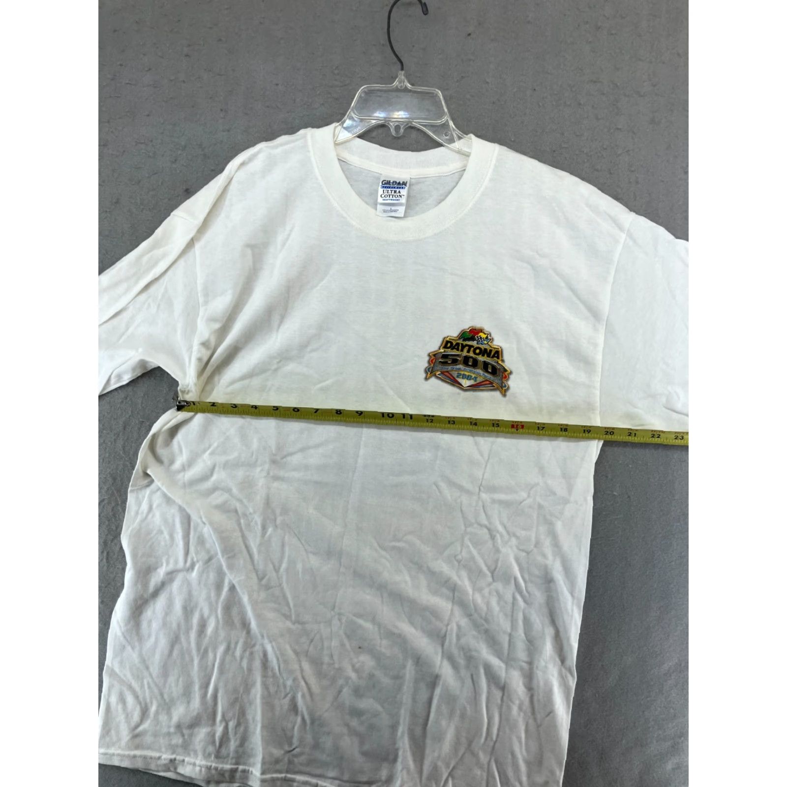 Gildan Daytona 500 T-Shirt Mens Large 2004 Size US L / EU 52-54 / 3 - 5 Thumbnail