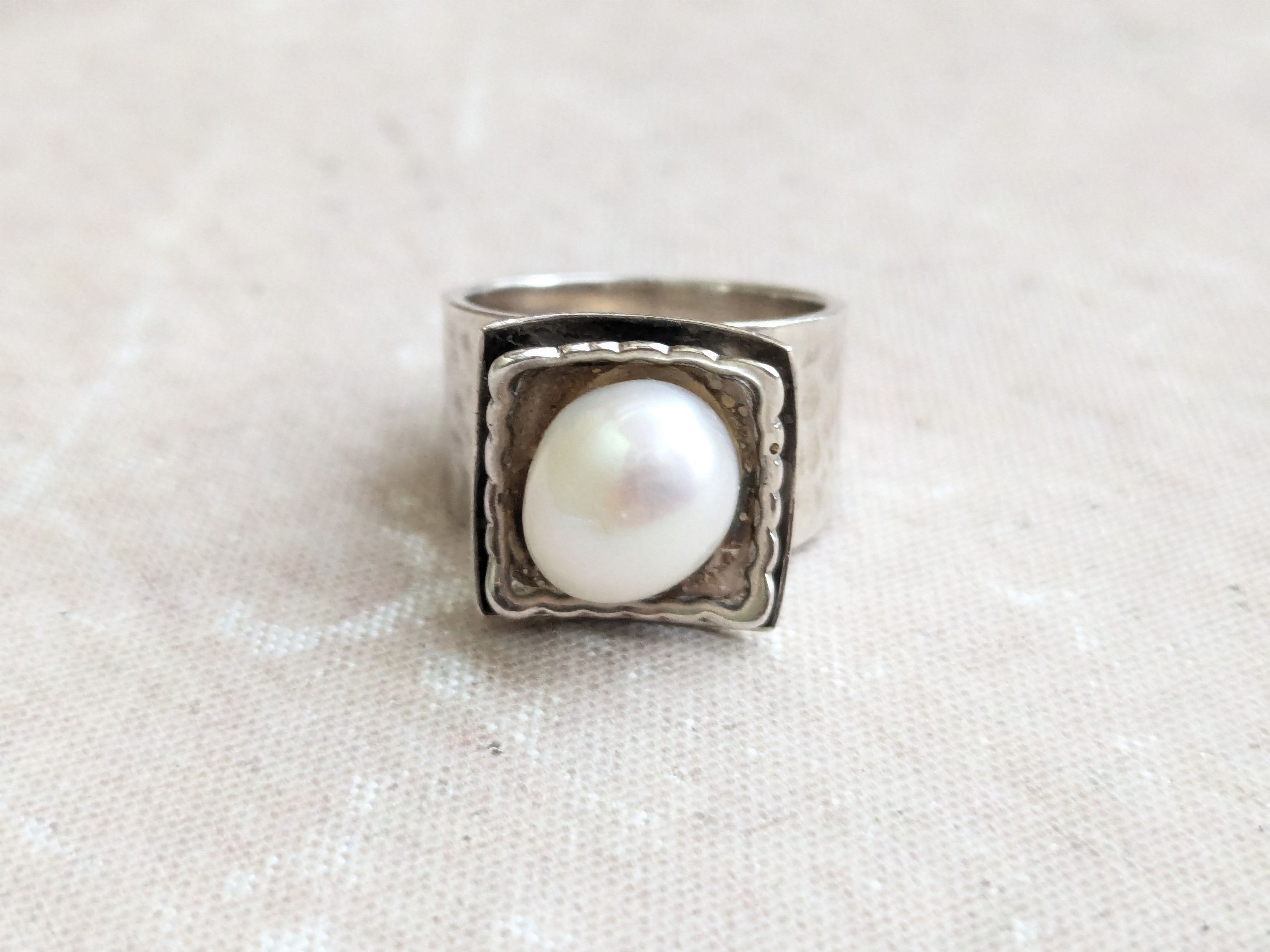 Sterling Silver Silpada Sterling Silver Ring Pearl 6.5 Hammered Size ONE SIZE - 3 Thumbnail