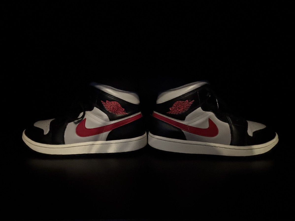 Nike Air Jordan 1 Women’s Size US 10.5 / IT 40.5 - 2 Thumbnail