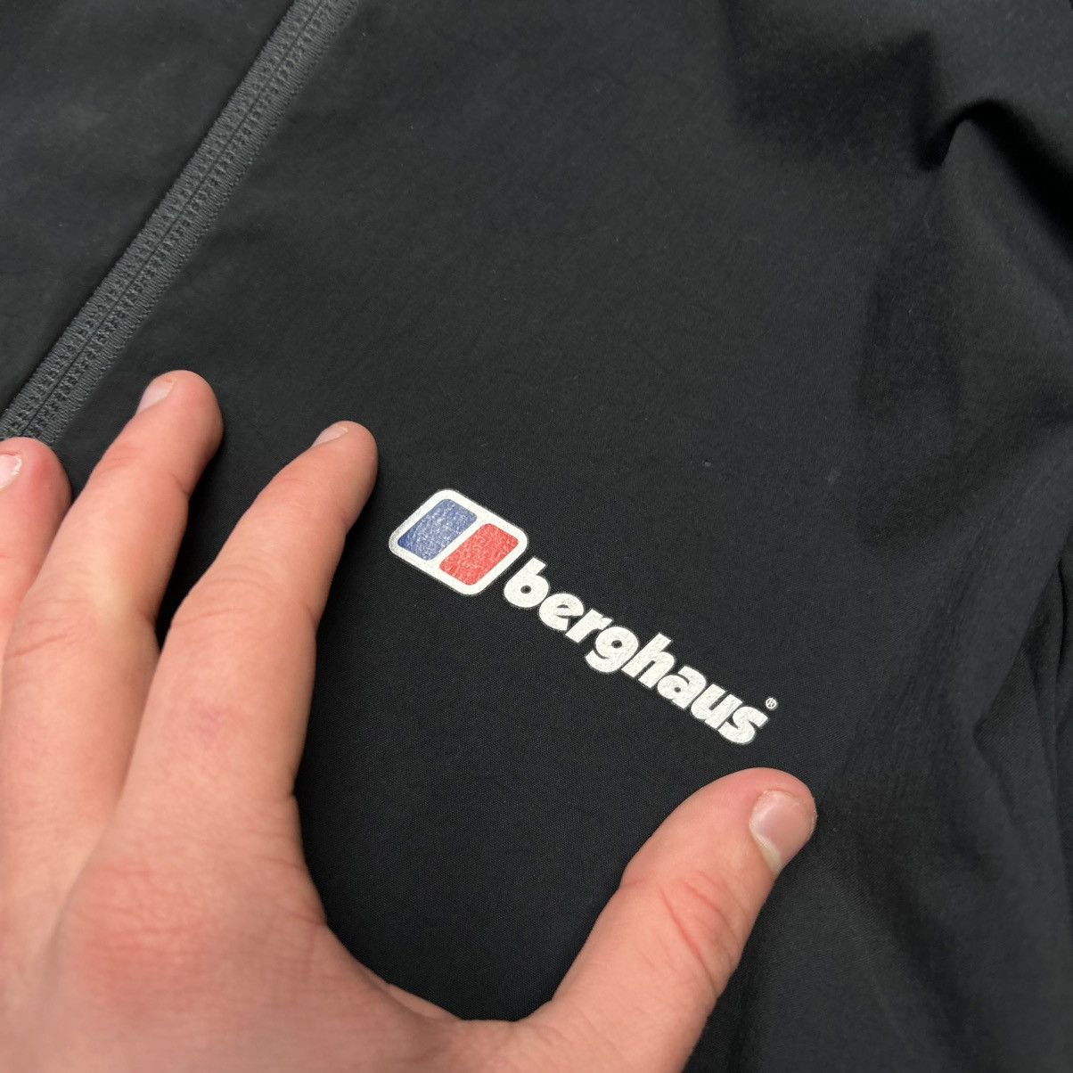 Berghaus Mens Berghaus Atom Zip Outdoor Gorpcore Jacket Size XL Size US XL / EU 56 / 4 - 4 Thumbnail