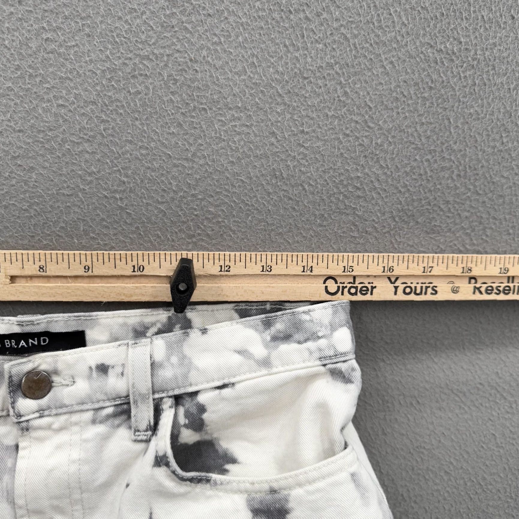 J Brand VINTAGE? No. J Brand Jeans Womens 27 Gray White Sonic Aubry High Rise Tie Dye Straight Cotton Jeans 27 White Tie Dye 100% Cotton Womens Jeans Size 27" / US 4 / IT 40 - 7 Thumbnail