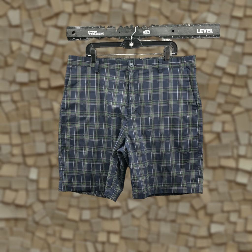 Chaps Chaps Plaid Shorts Mens Size 38 Mid Rise Dark Wash Blue Bermuda Casual 5-Pocket Denim Cotton Blend Belt Loops Regular Front Flat Fit Blue Size US 38 / EU 54 - 1 Thumbnail