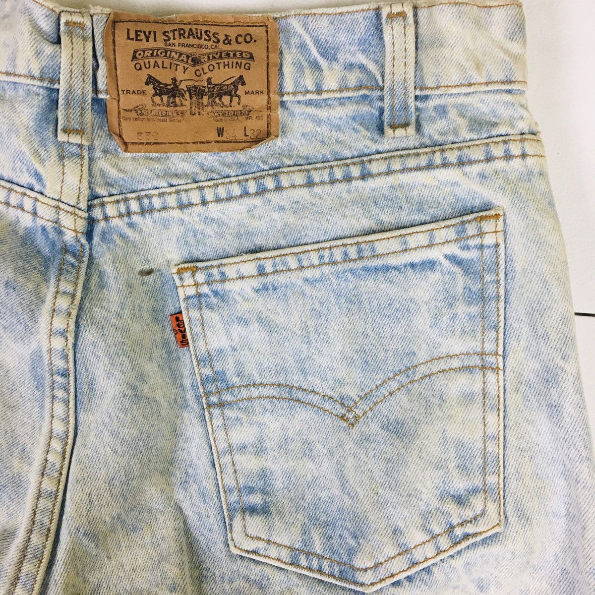 Levi's Vintage Acid Wash Levi’s 550 Orange Tab Made in USA Size US 34 / EU 50 - 8 Thumbnail
