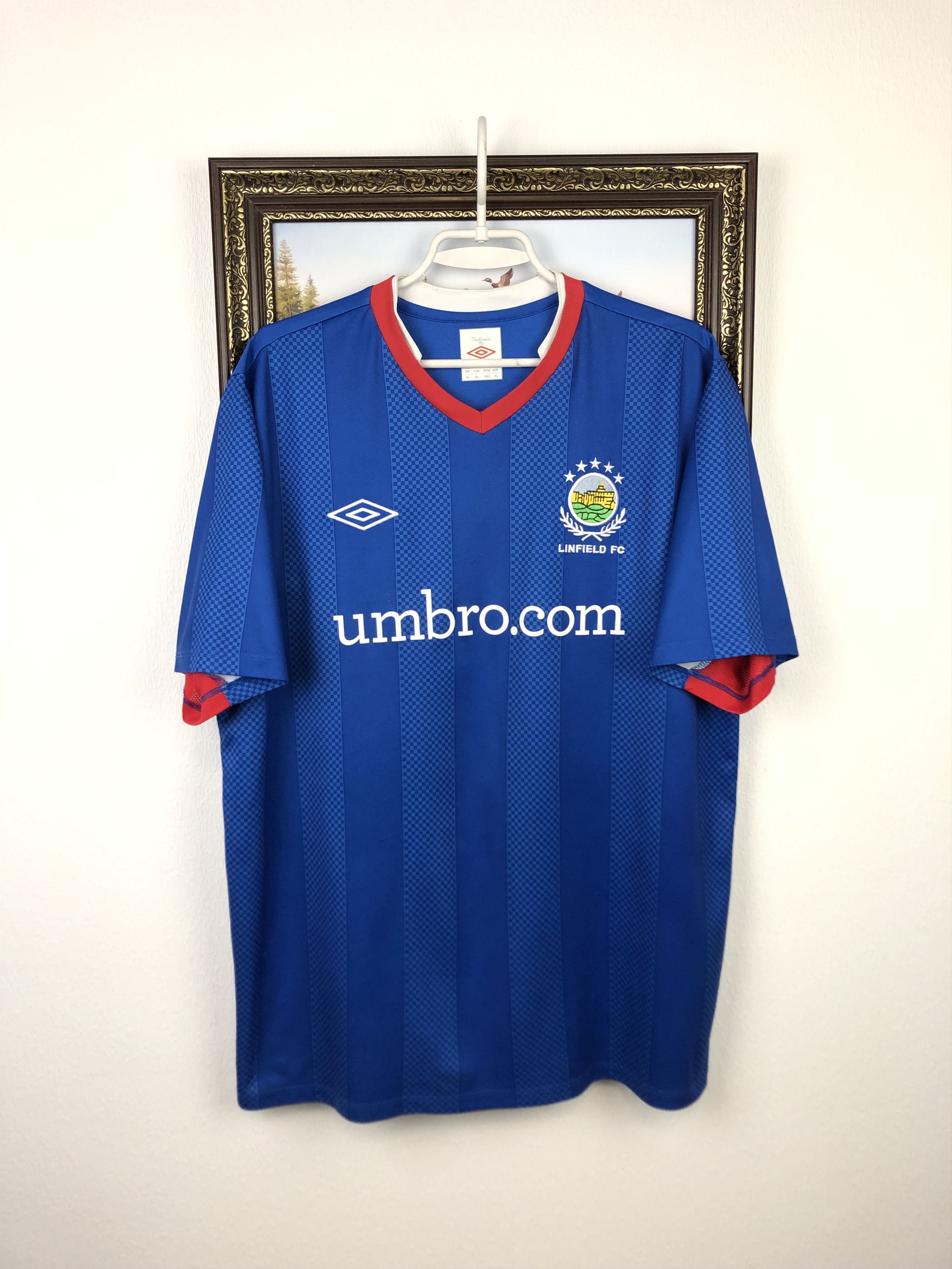 Umbro Linfield Home football shirt 2012 Soccer Umbro Mens Jersey Size US XL / EU 56 / 4 - 2 Thumbnail