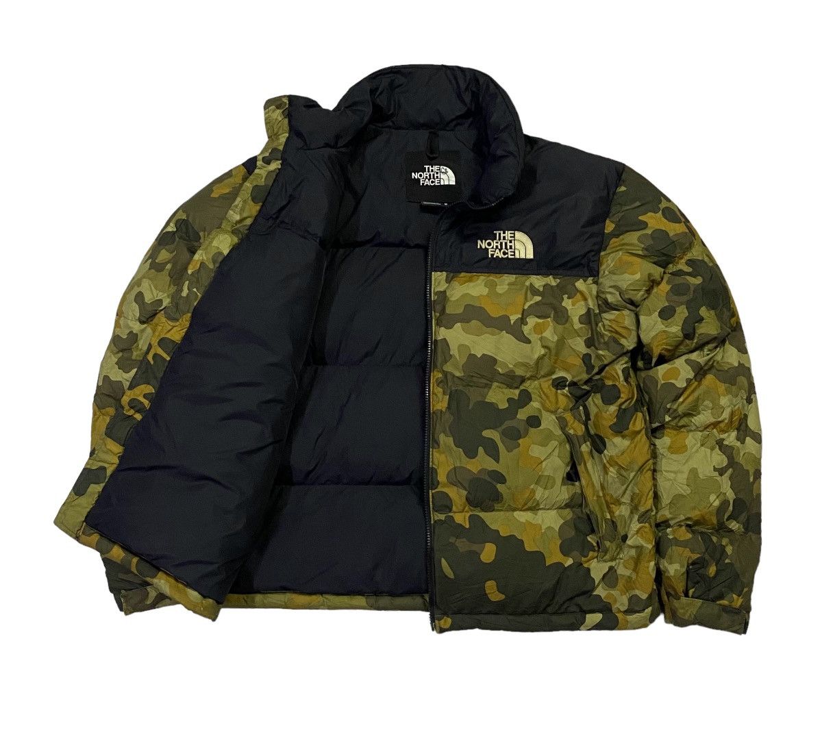 The North Face Vintage 90s The North Face 700 Nuptse Camo Puffer Jacket Size US M / EU 48-50 / 2 - 22 Thumbnail