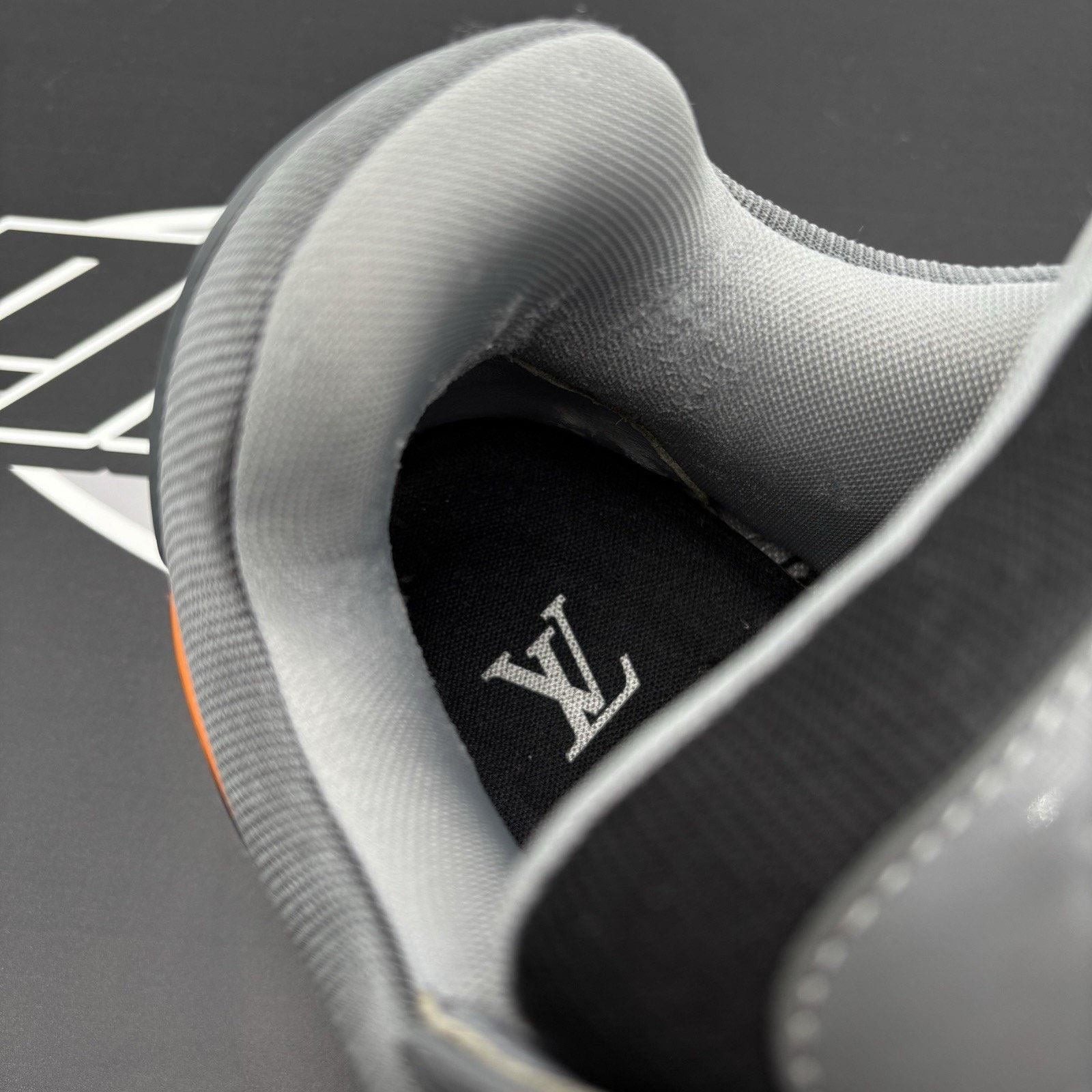 Louis Vuitton 11-11.5 Louis Vuitton Maxi ' Black, Orange ' | SUPER CLEAN! Size US 11.5 / EU 44-45 - 7 Thumbnail
