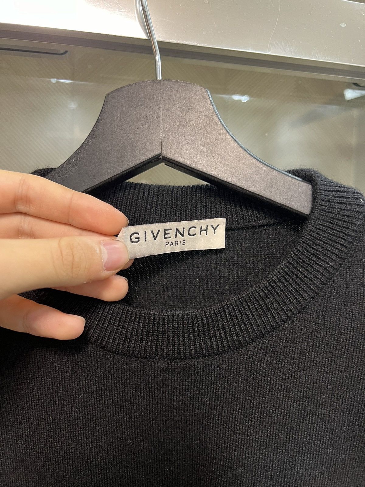 Givenchy Givenchy embroided logo wool knit Size US M / EU 48-50 / 2 - 3 Thumbnail