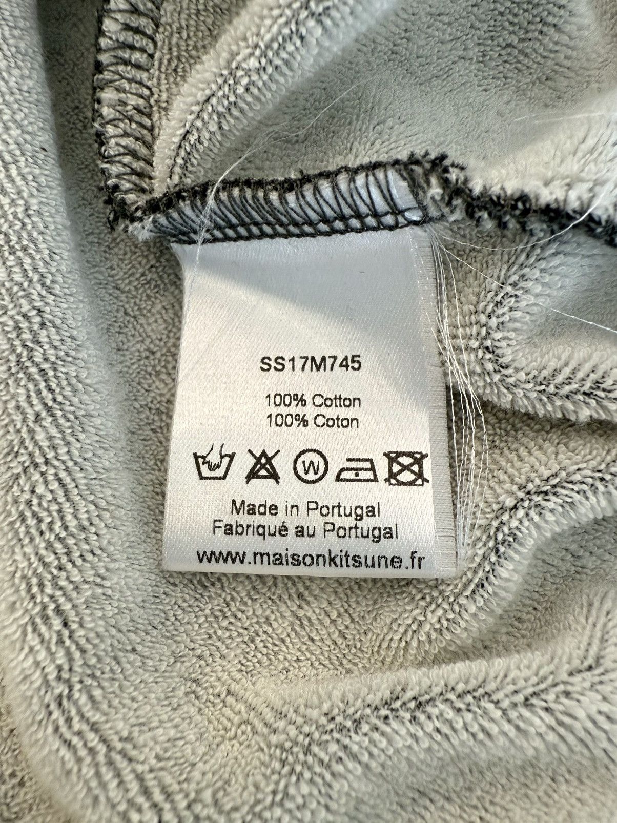Maison Kitsune Archive Maison Kitsune Paris “Garage” Grey W/Blue Cardigan S Size US S / EU 44-46 / 1 - 11 Thumbnail