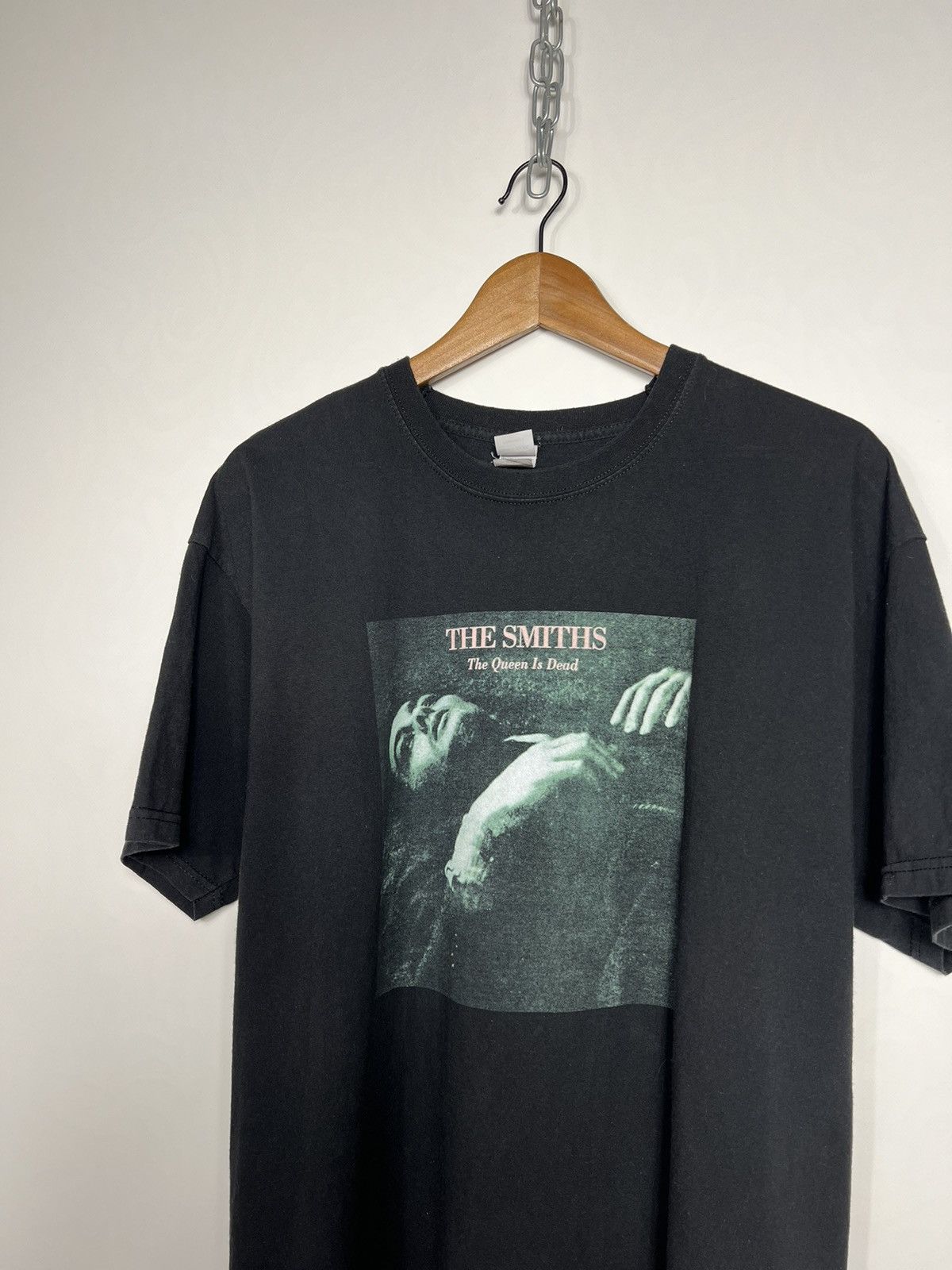 Band Tees Rare Vintage The Smith “The Queen is Dead” Band T-shirts Tee Size US XL / EU 56 / 4 - 2 Thumbnail