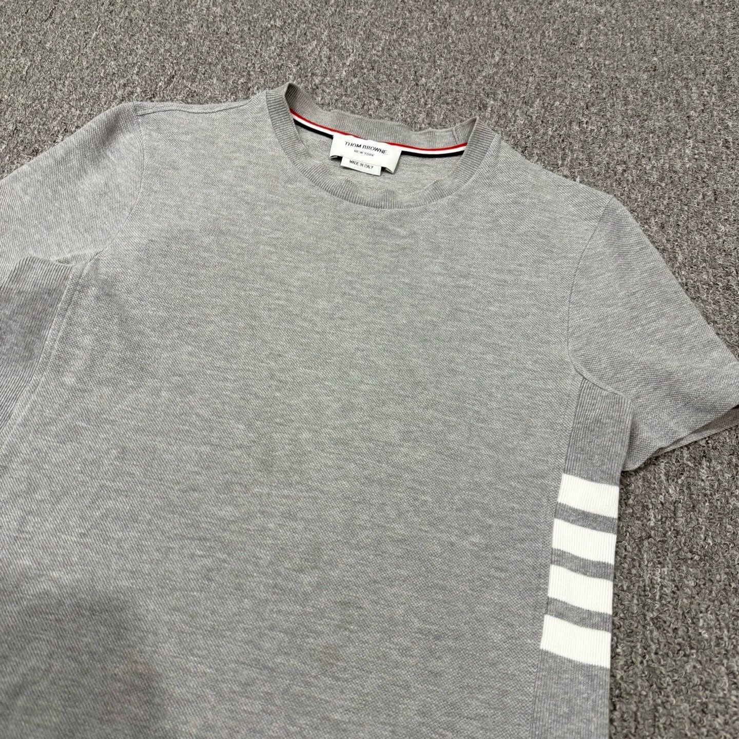 Thom Browne TB gray 4-stripe short sleeve tee size 0 mint Size US XS / EU 42 / 0 - 3 Thumbnail
