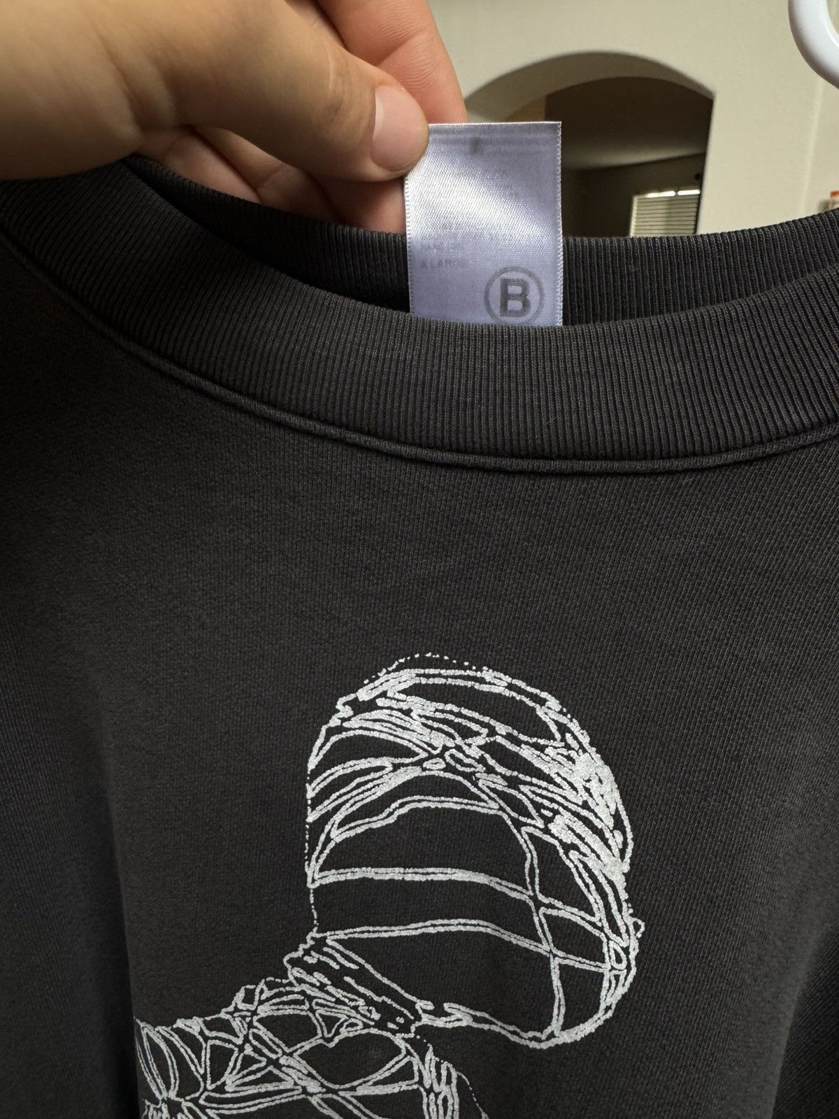 basketcase gallery MUMMY BEAR, basketcase crewneck Size US XL / EU 56 / 4 - 4 Thumbnail